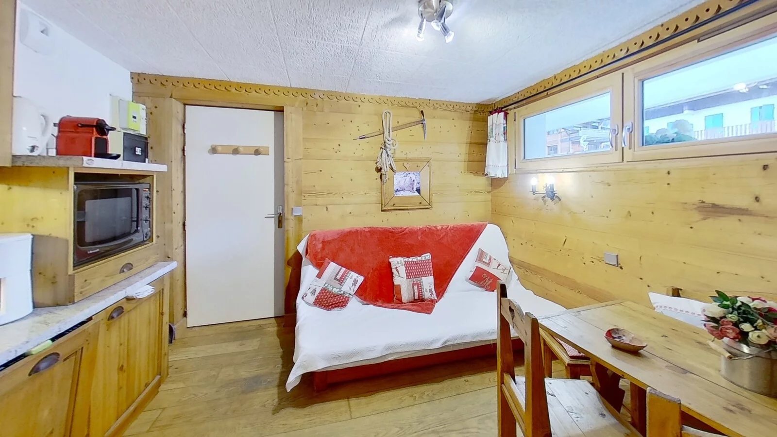 APPARTEMENT 2 PIECES - PLEIN CENTRE