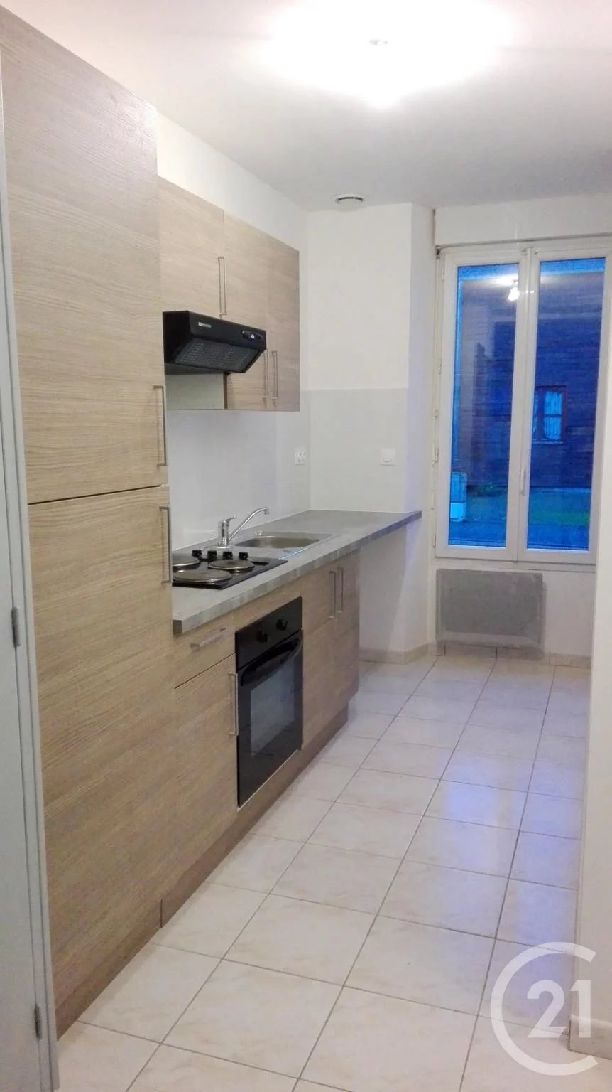 Location Appartement Étrelles