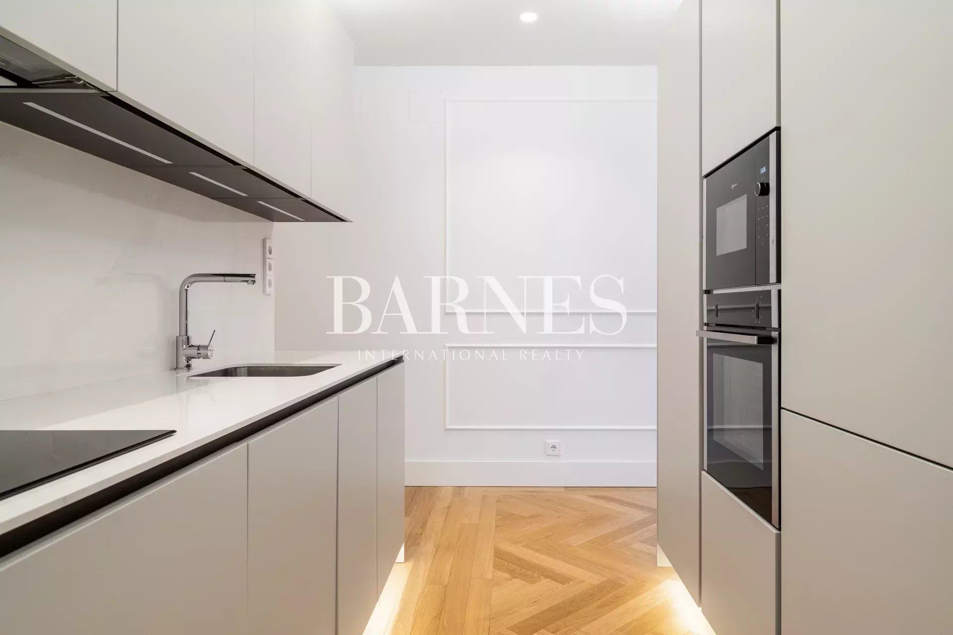 Daire Madrid - picture 11