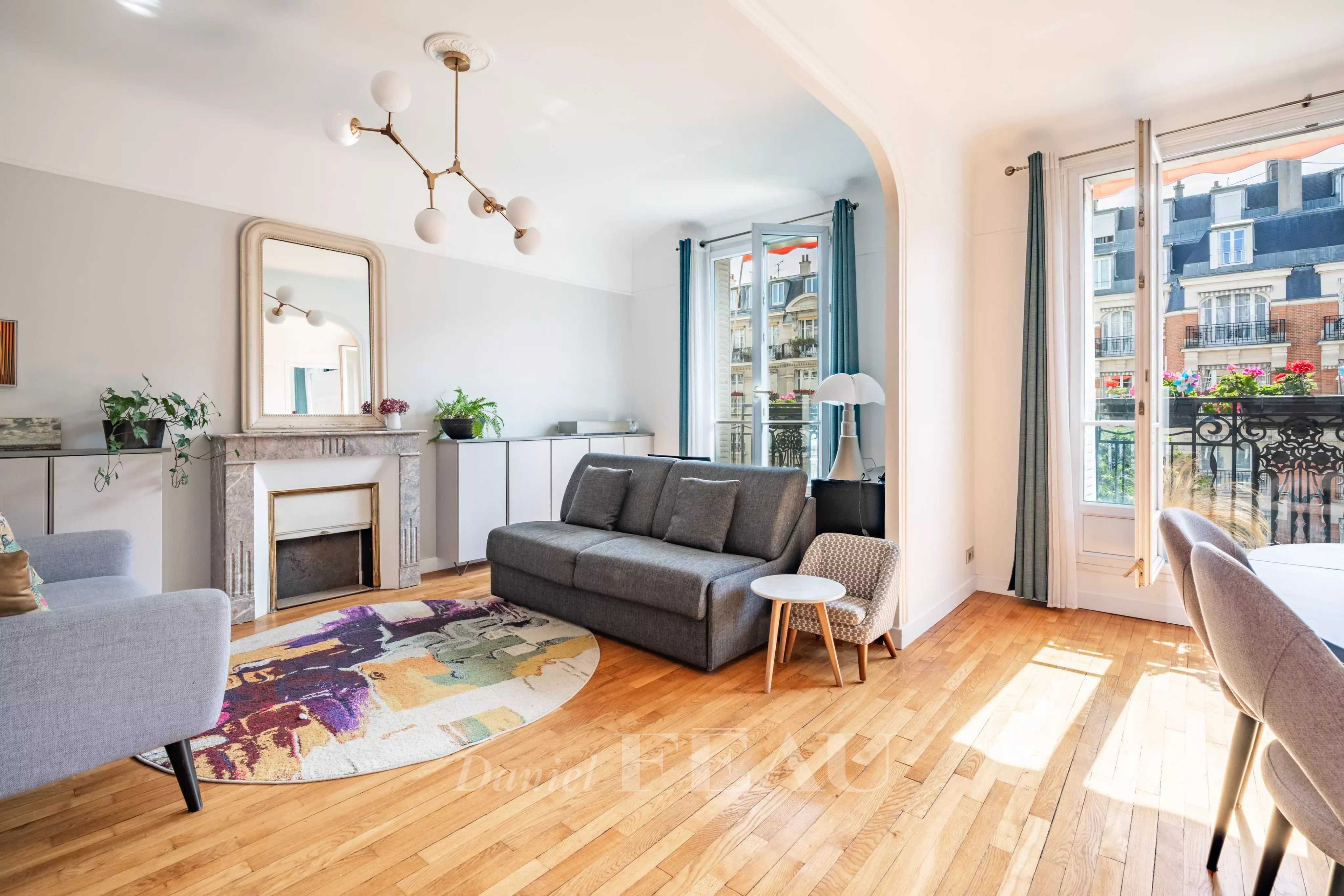 Sale Apartment Paris 16th