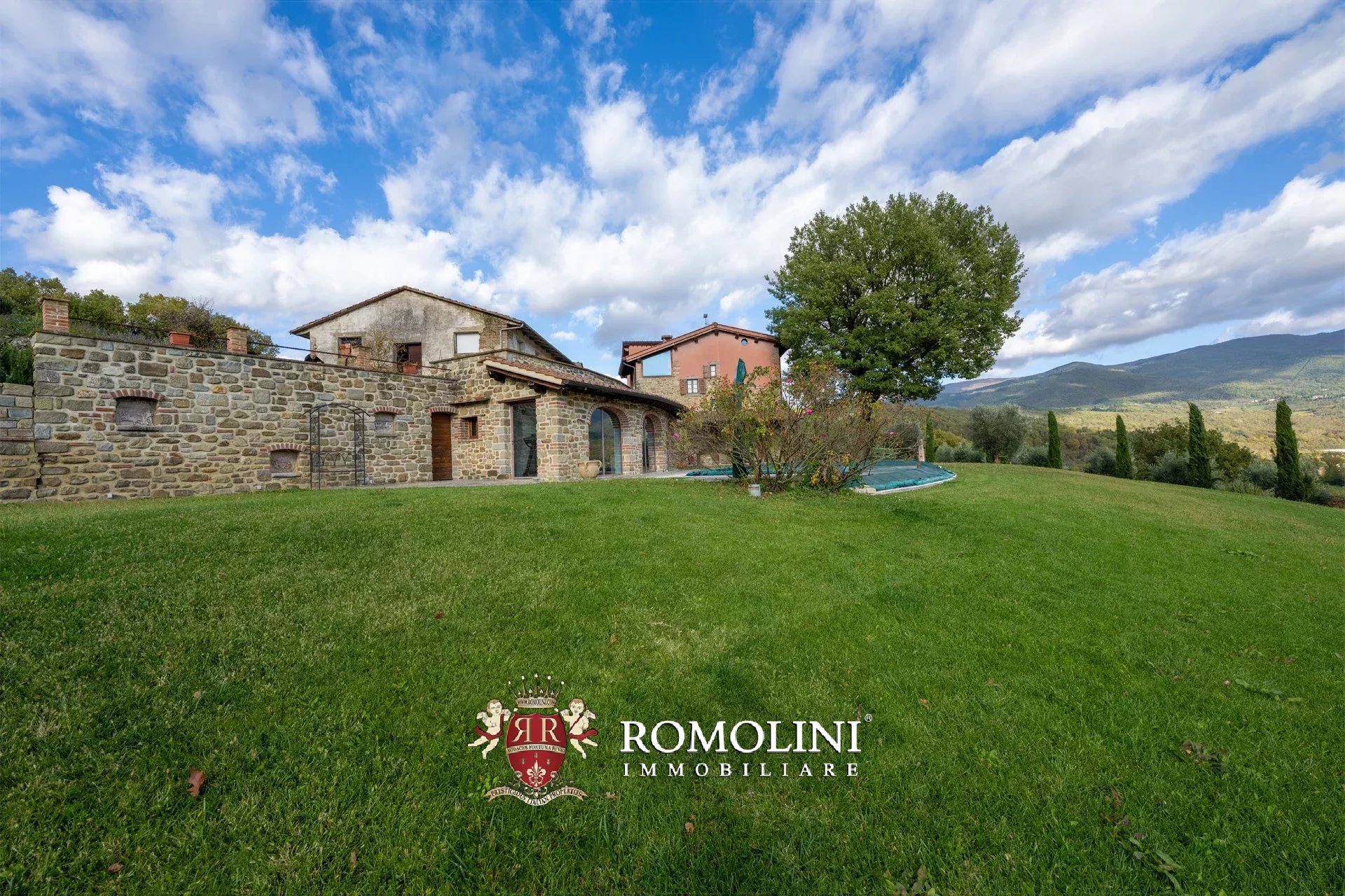 4 Bedroom Villa/Townhouse's Image 9