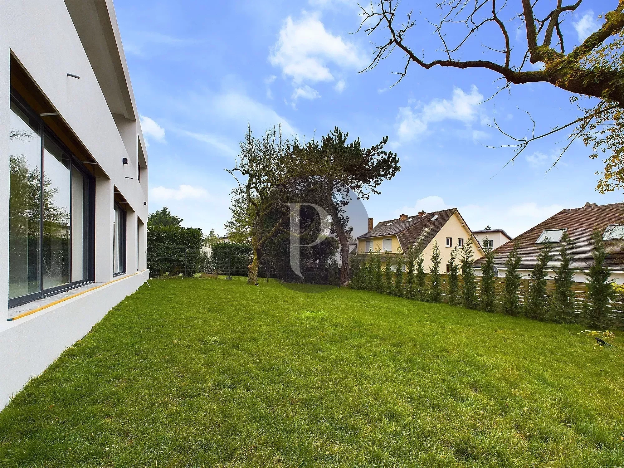 vente-maison-7-pieces-sceaux-85612637