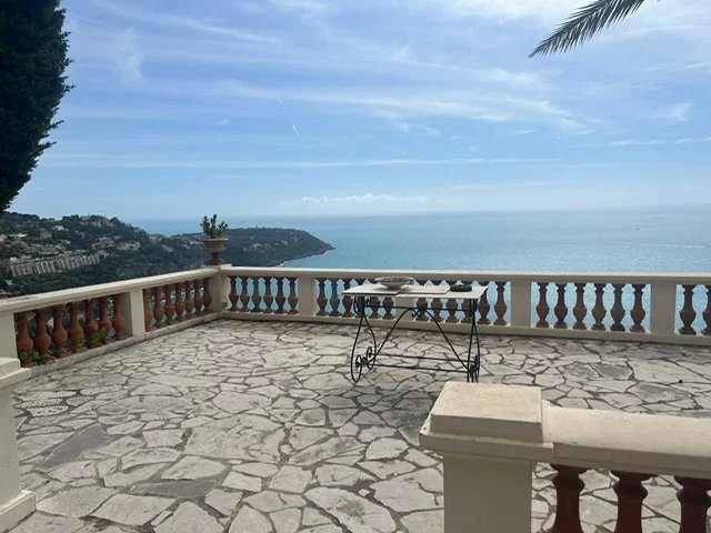 Roquebrune-Cap-Martin – Charming Villa at the Gates of Monaco