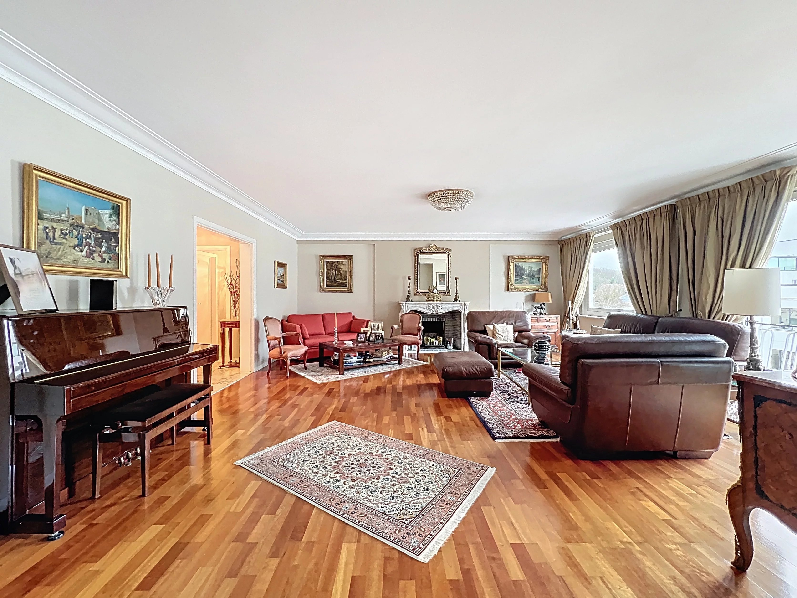 Bois de la Cambre - Beautiful 4-bedroom apartment, terrace and parking space