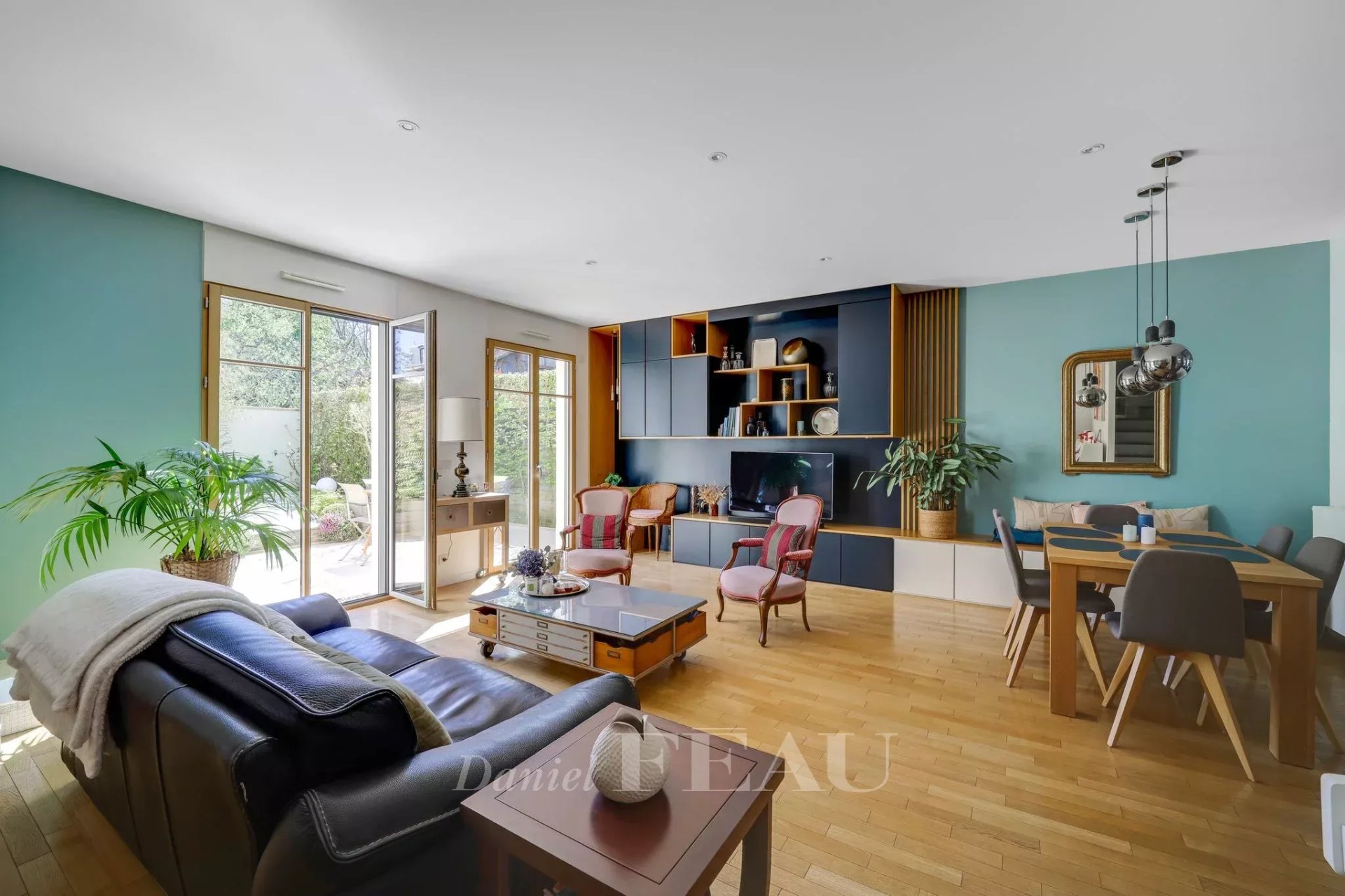 5 Bedroom Villa/Townhouse's Image 3
