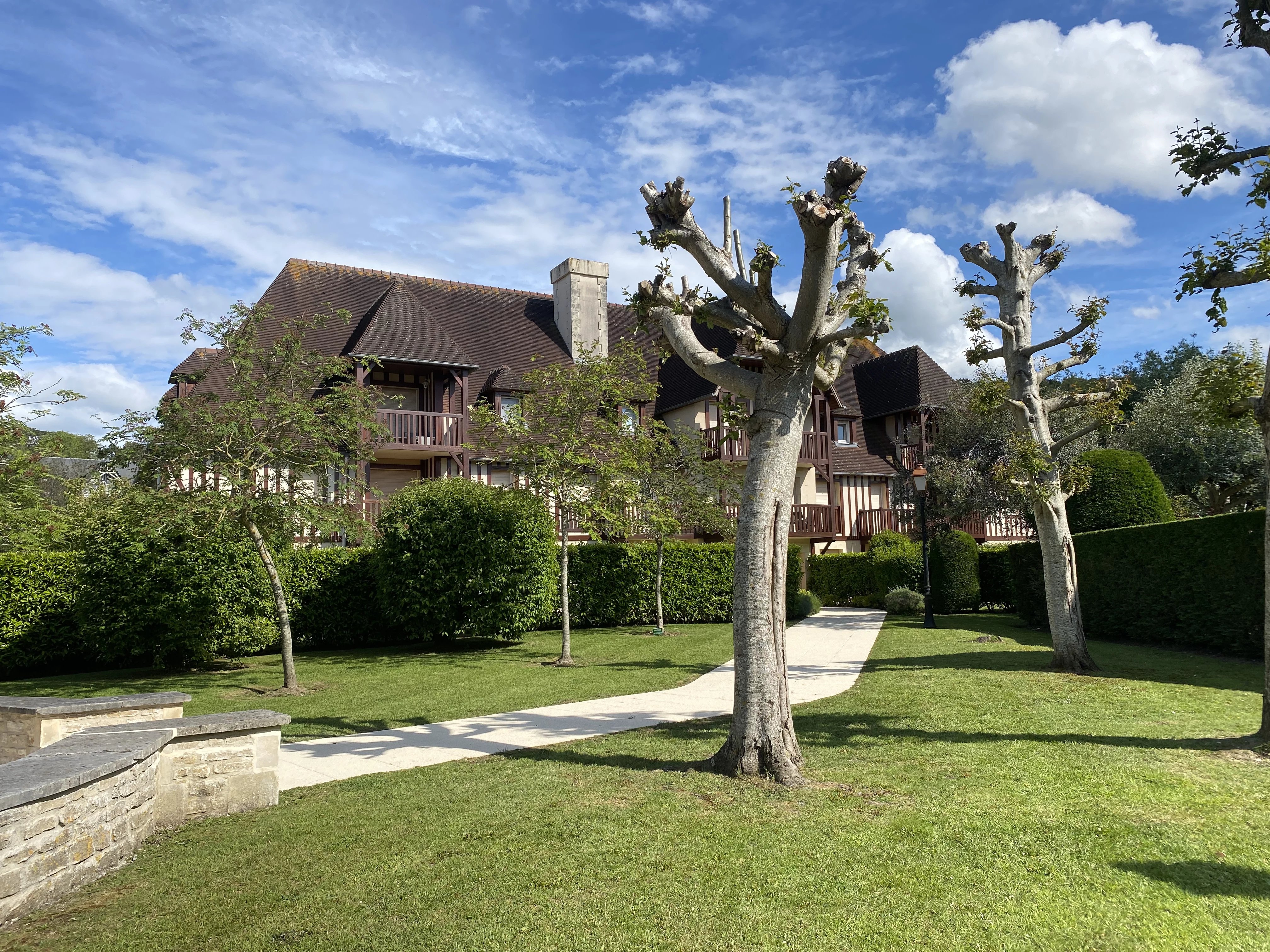 Appartement  3 pièce(s) 60m2  en rez-de-jardin