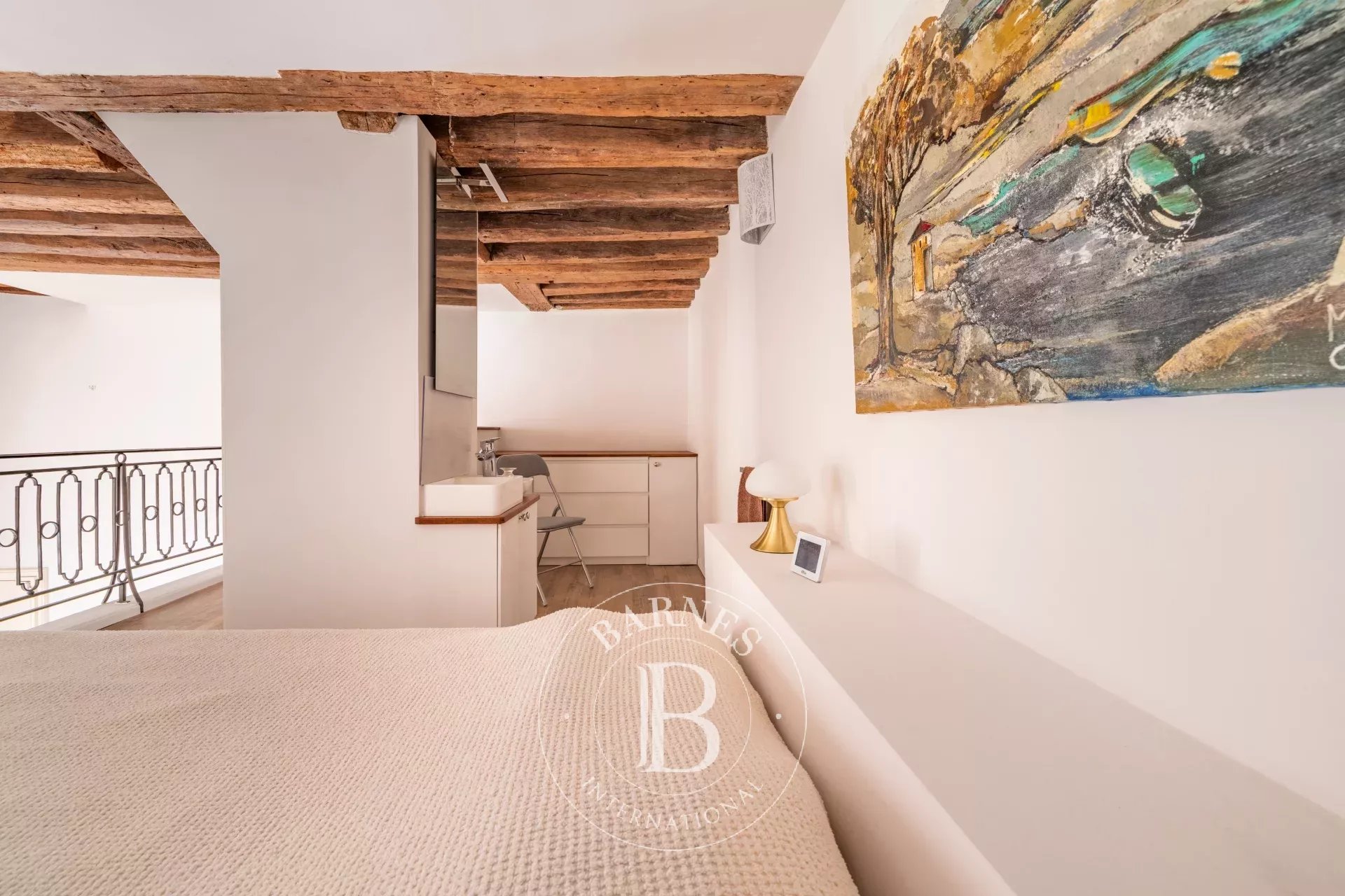 Daire Paris 4ème - picture 17