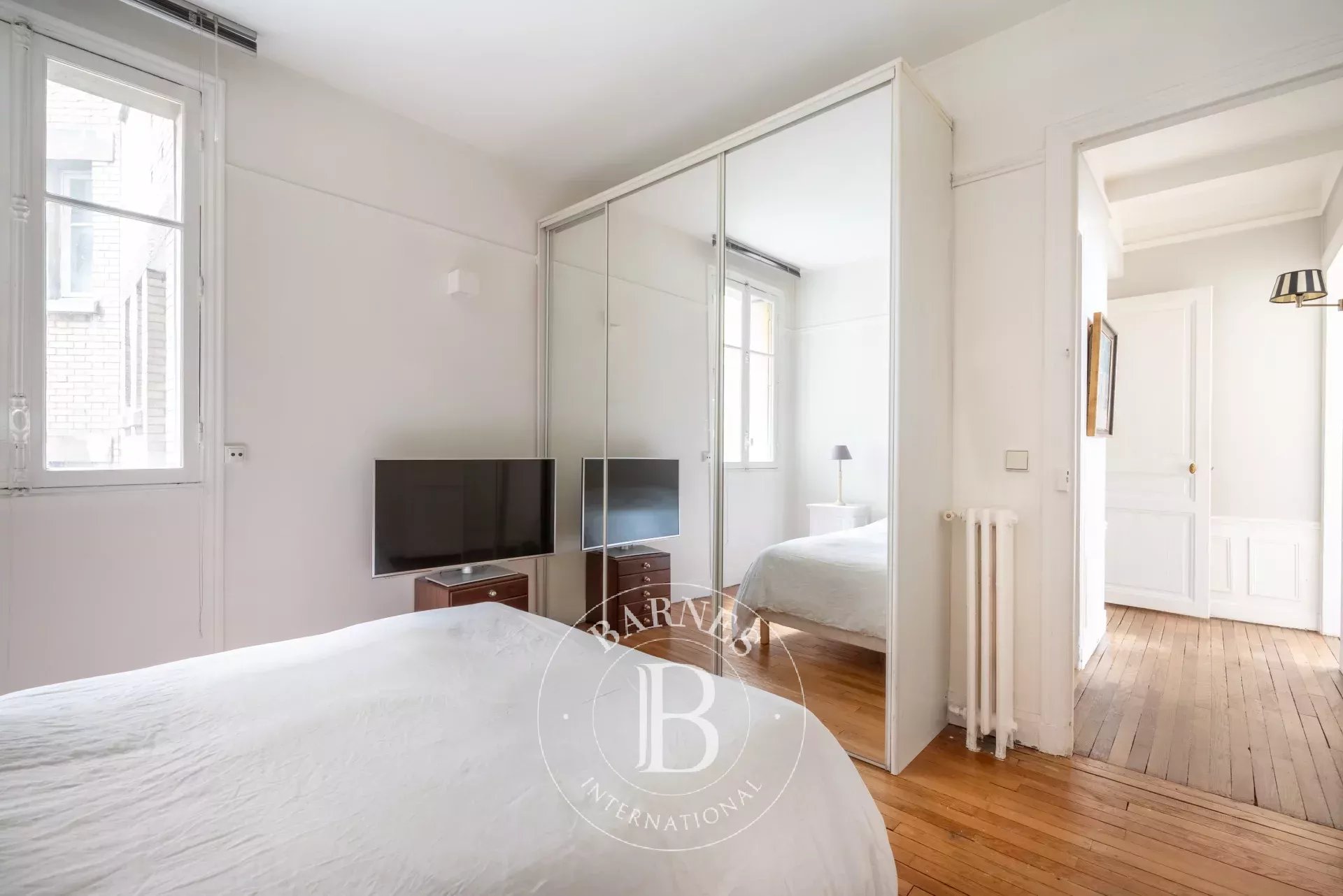 Paris  - Apartment 4 Bedrooms - picture 13
