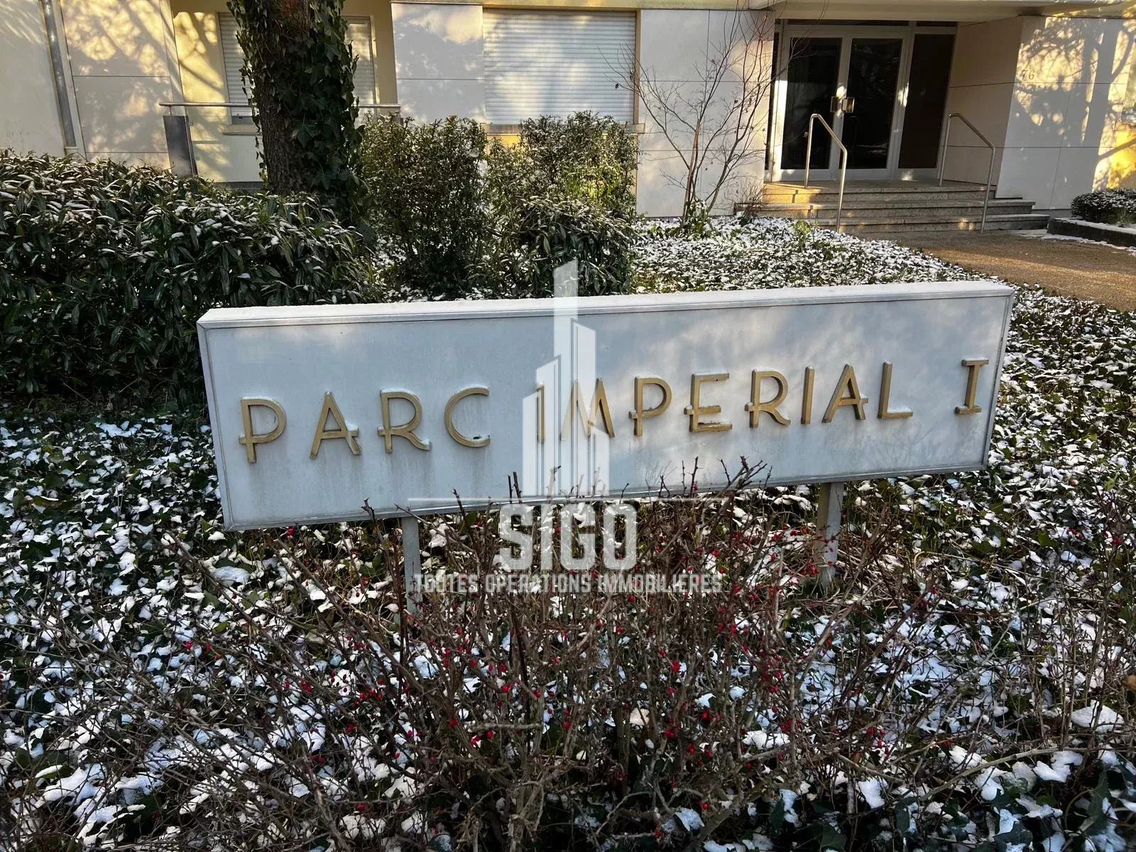 FOR RENT – Spacious 3-Bedroom Apartment with Garage – Parc Impérial, Luxembourg City