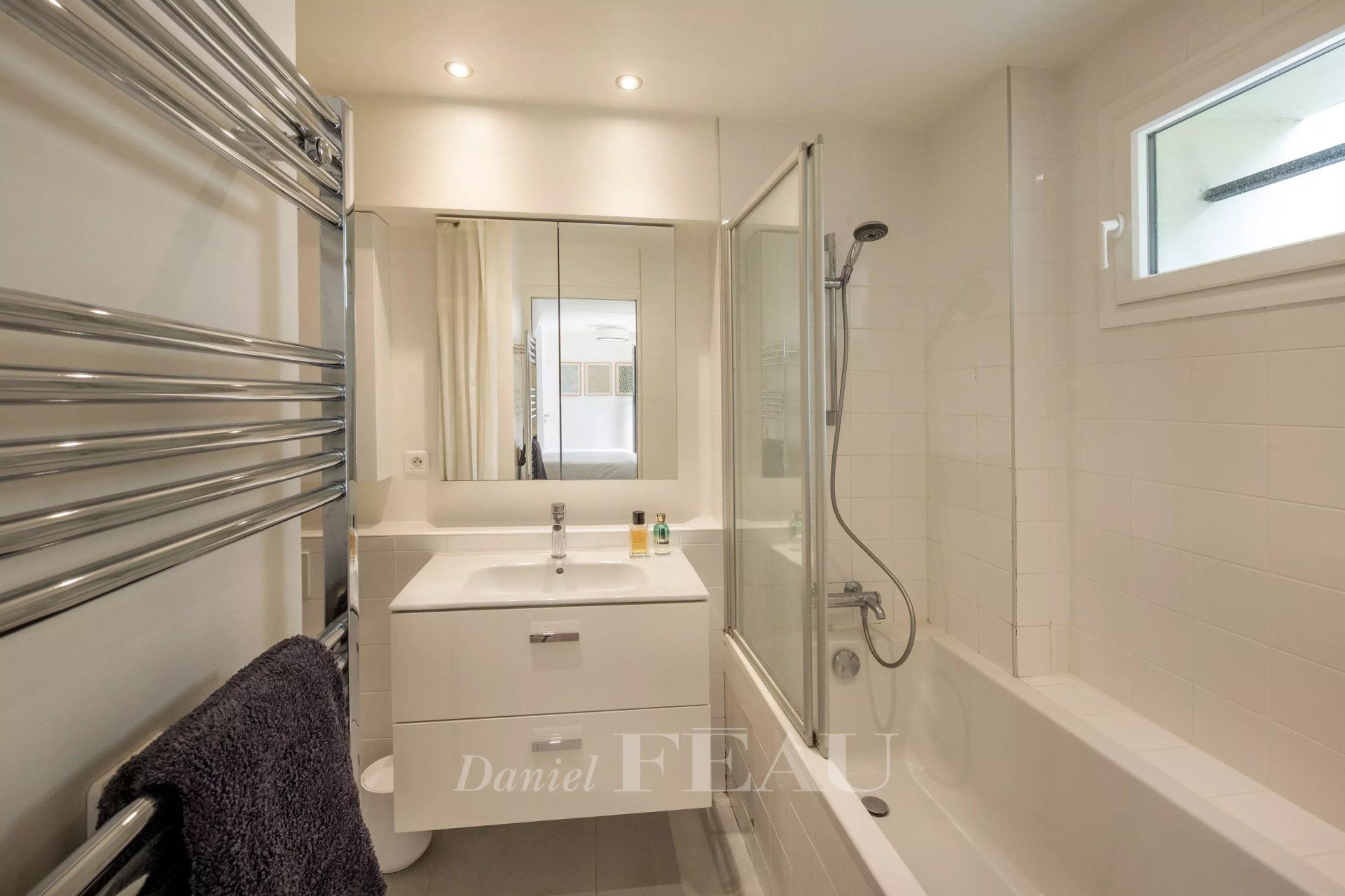2 Bedroom Apartment/Flat's Image 11