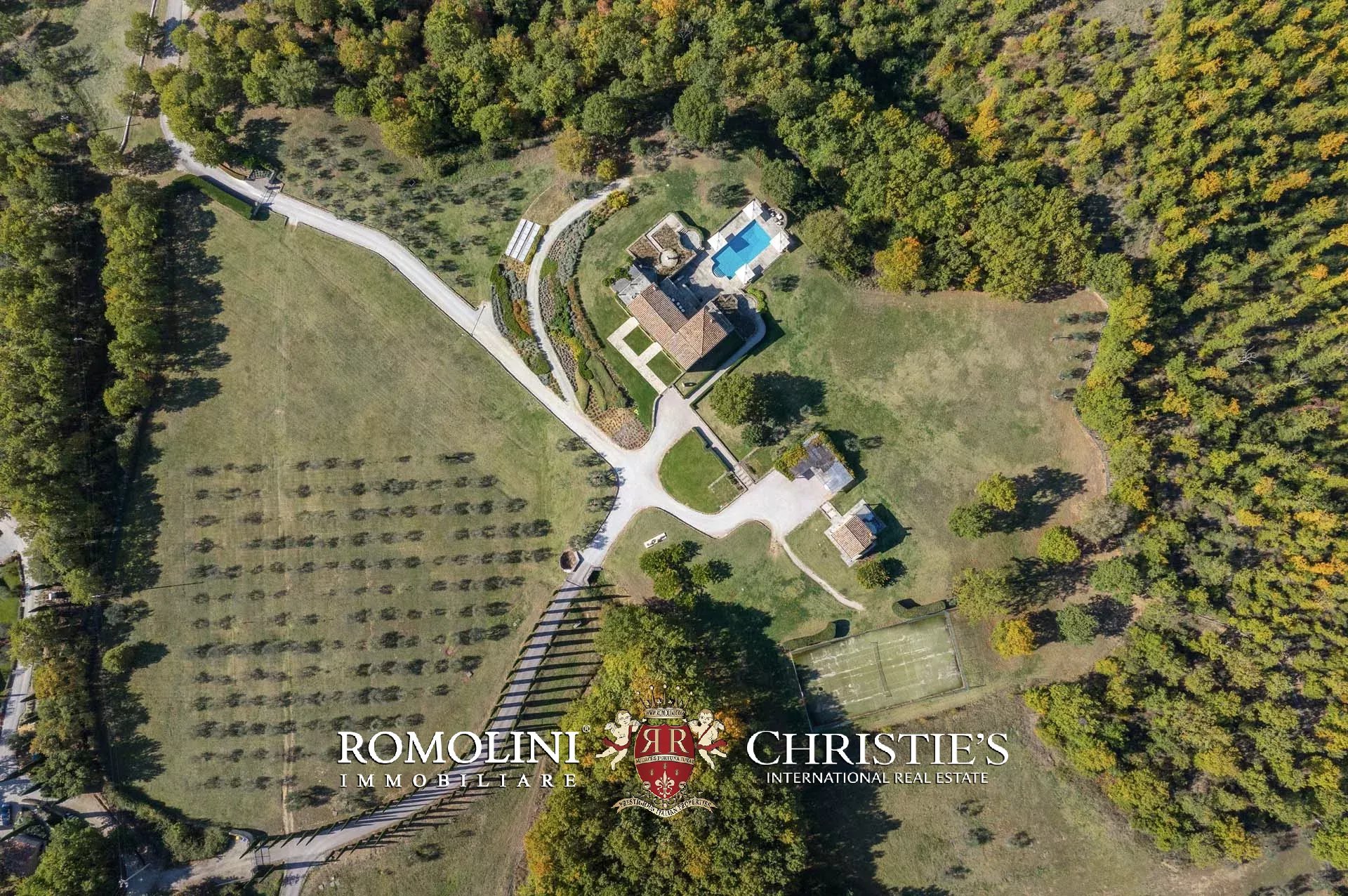 7 Bedroom Villa/Townhouse's Image 73