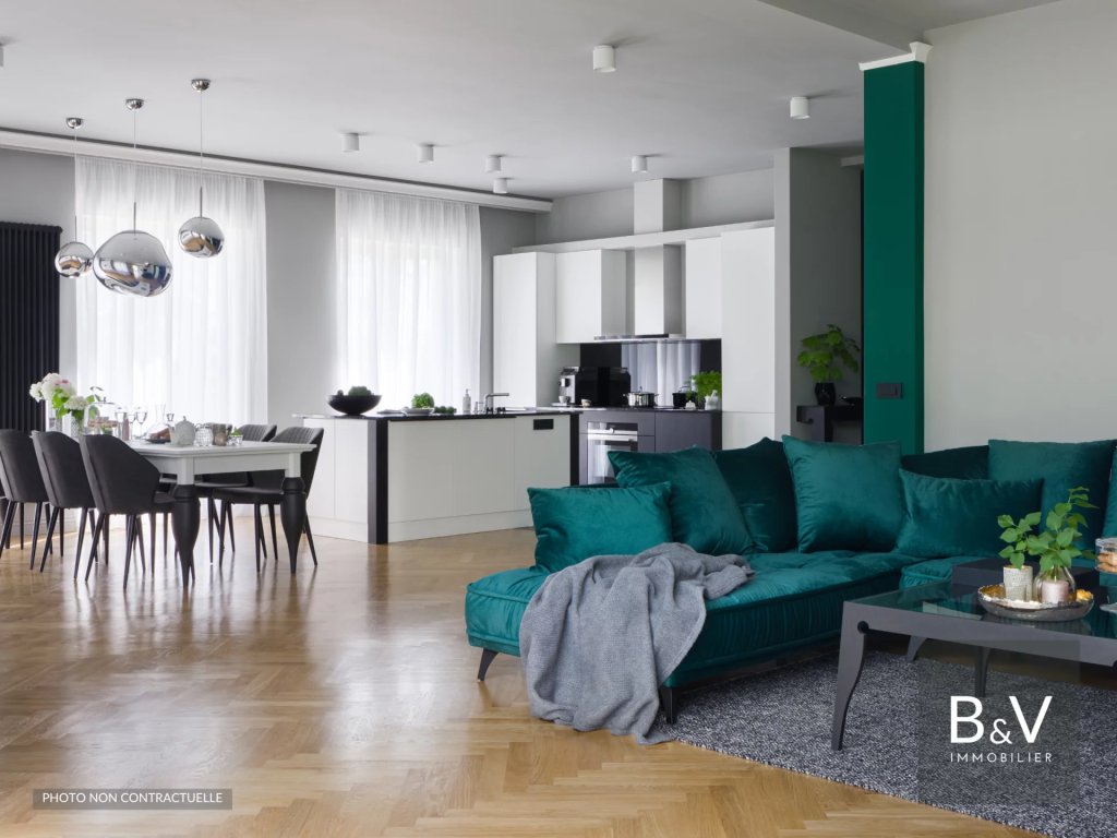 Apartment for sale in Bayonne — Exceptional 97 m² 4-room apartment with balcony