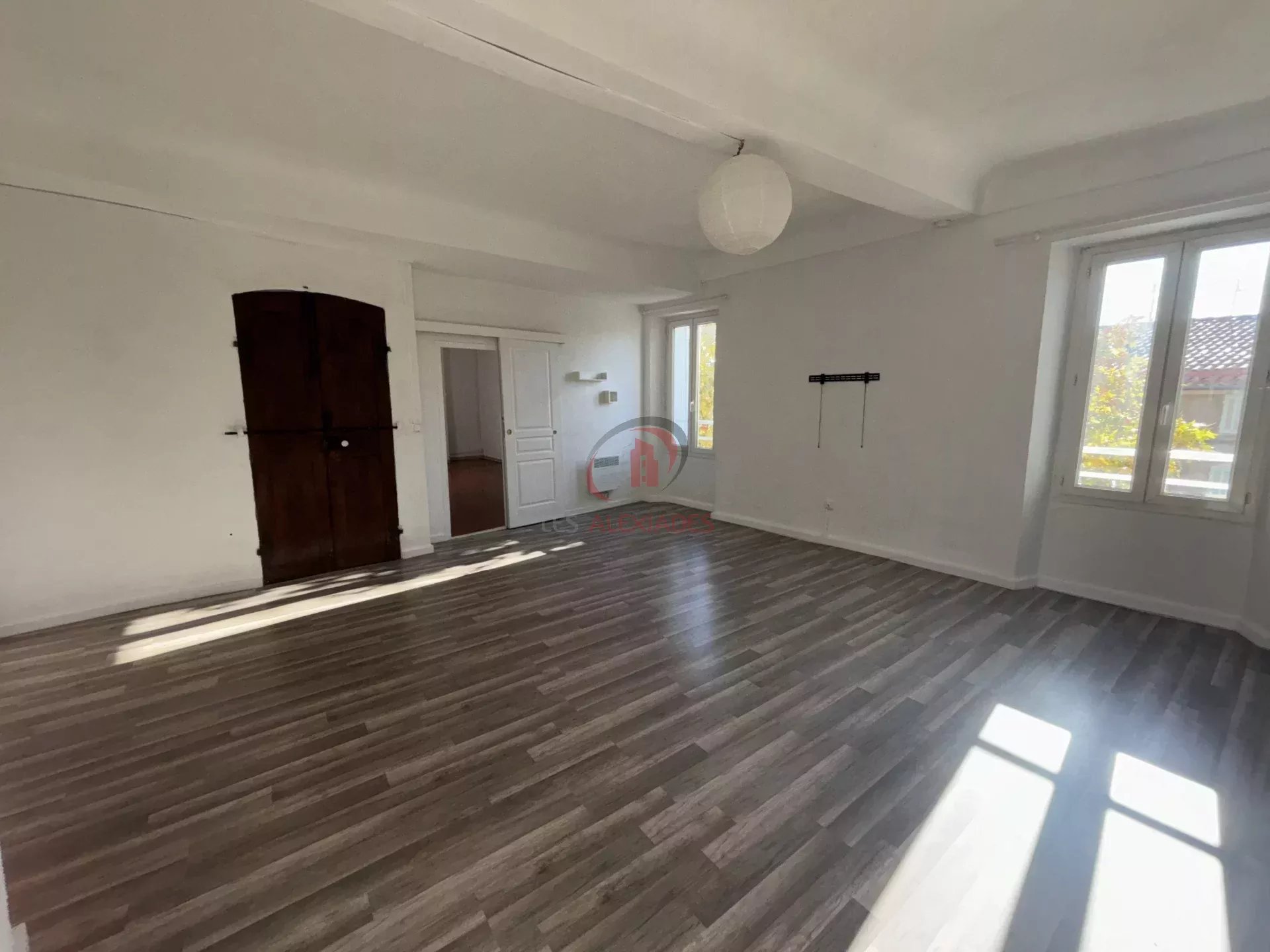 APPARTEMENT T2 LA CADIERE D'AZUR 680 EUROS /MOIS CC