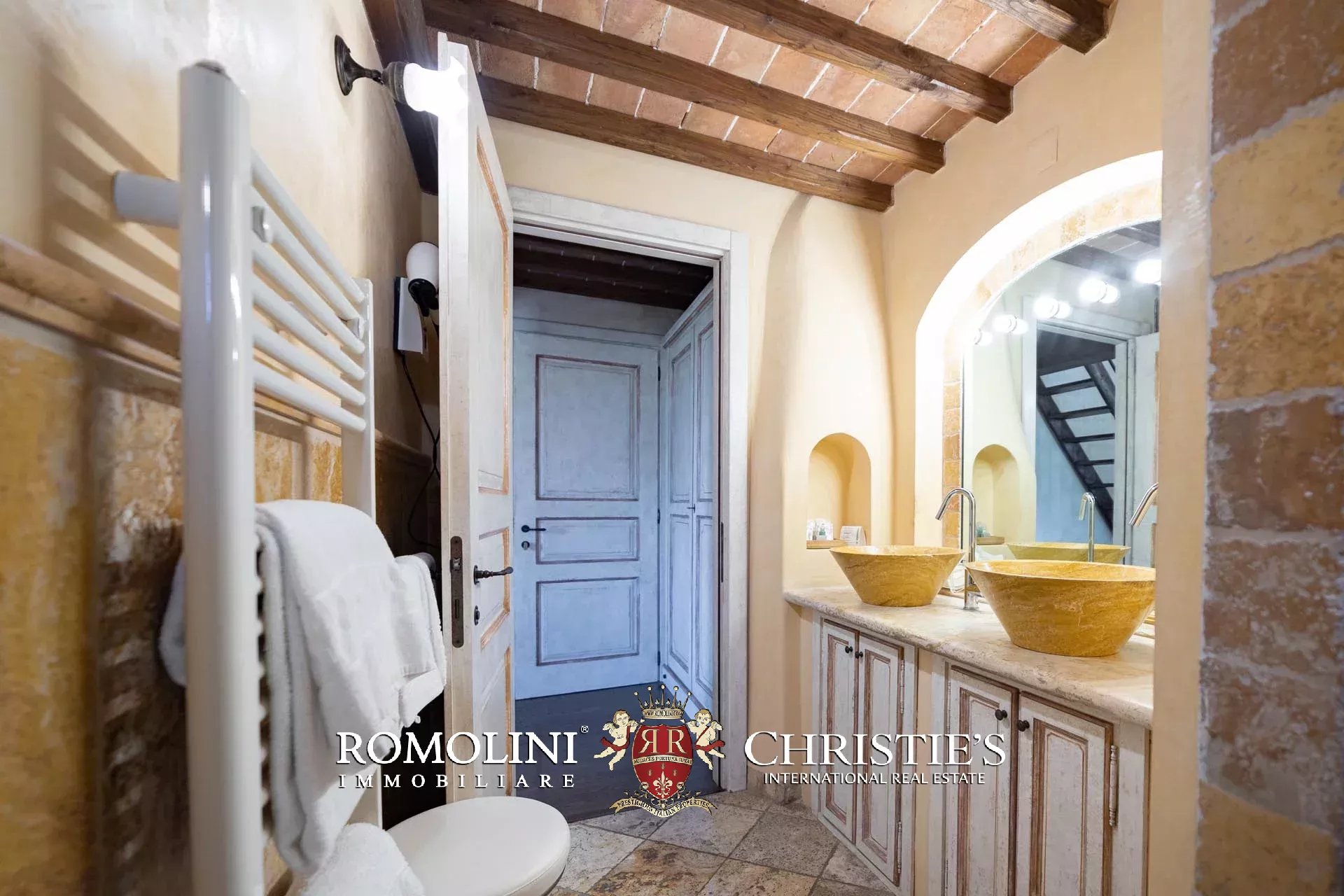 14 Bedroom Villa/Townhouse's Image 89