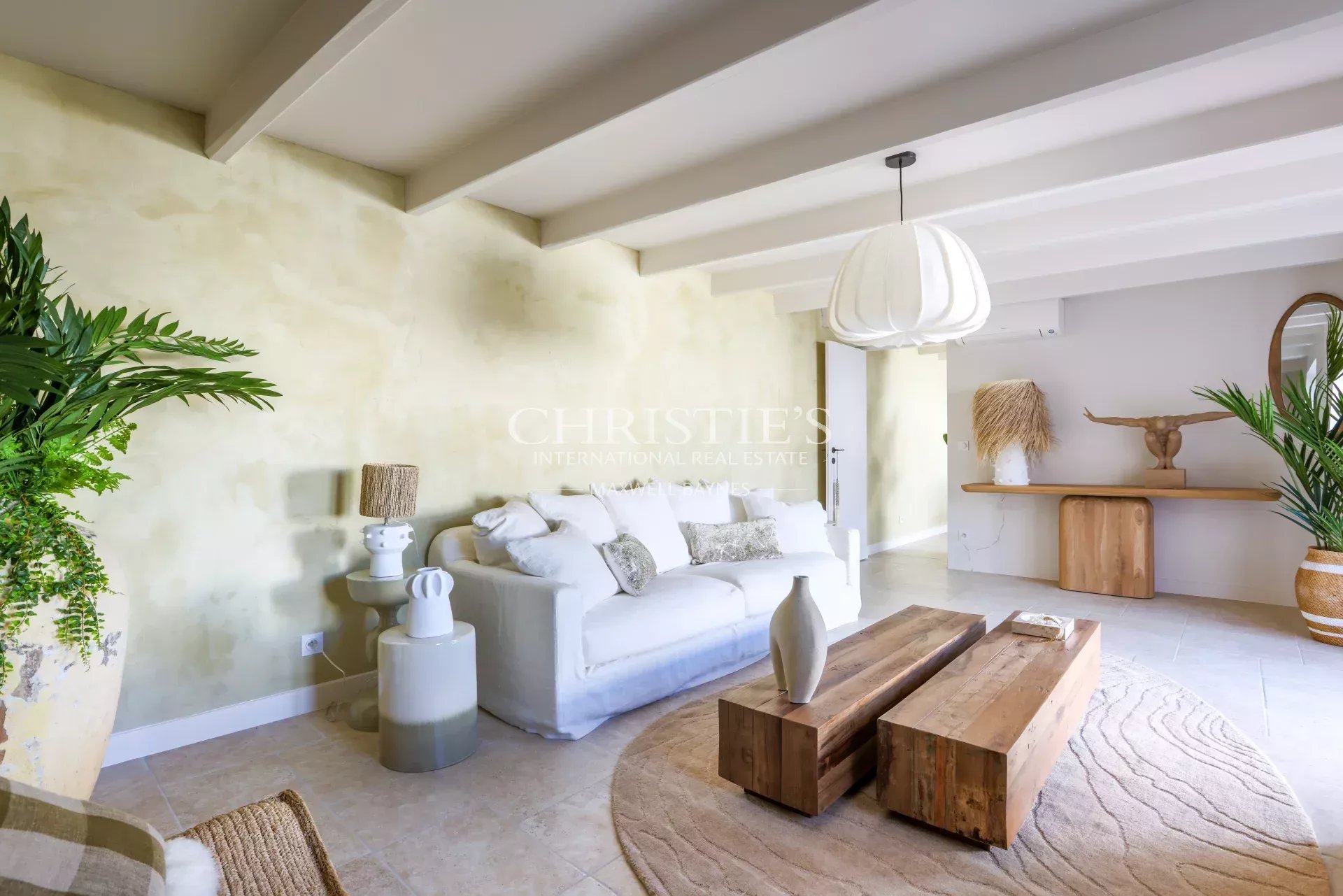 5 Bedroom Villa/Townhouse's Image 17