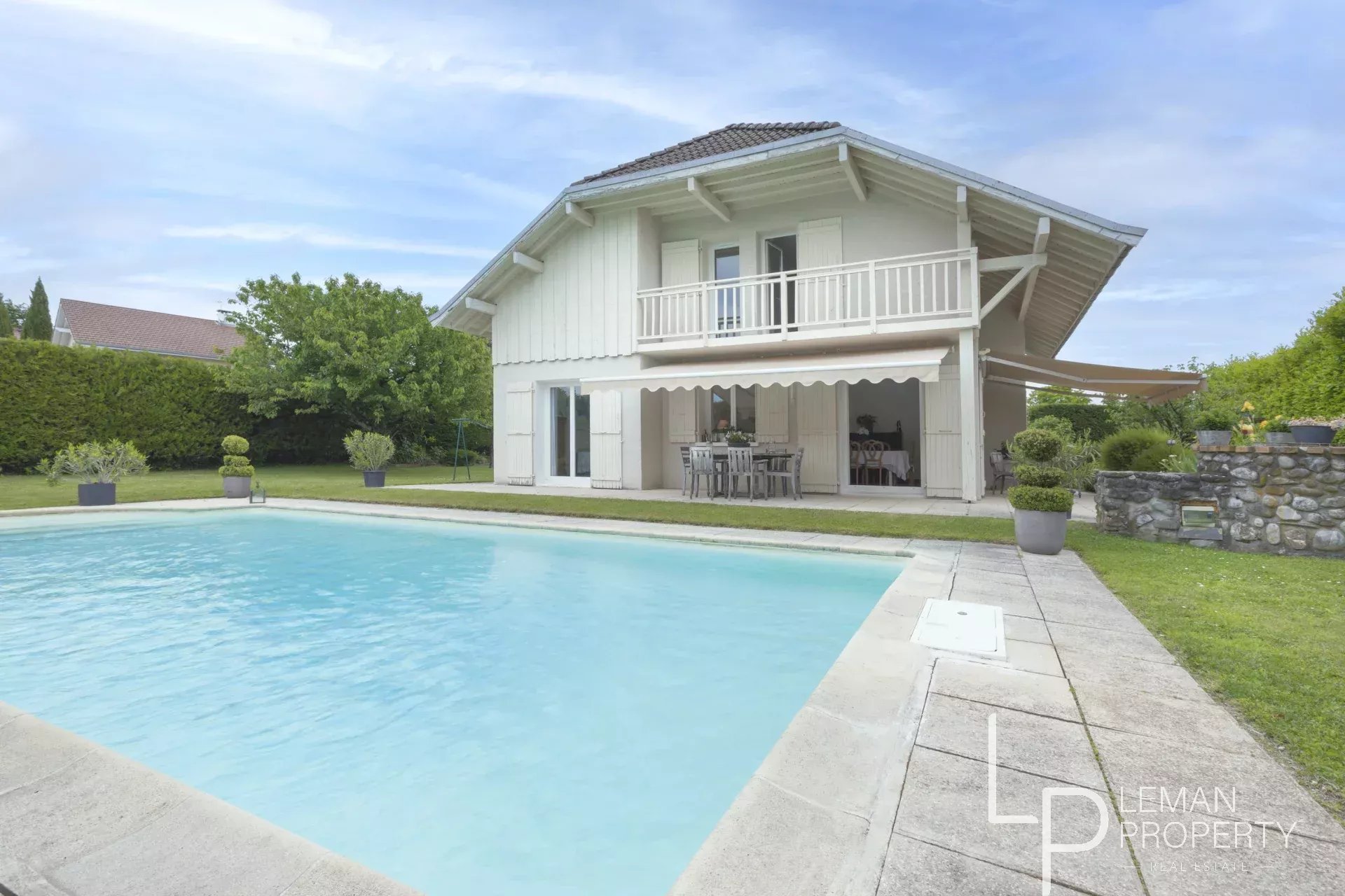 Maison familiale avec piscine dans un secteur calme de Messery