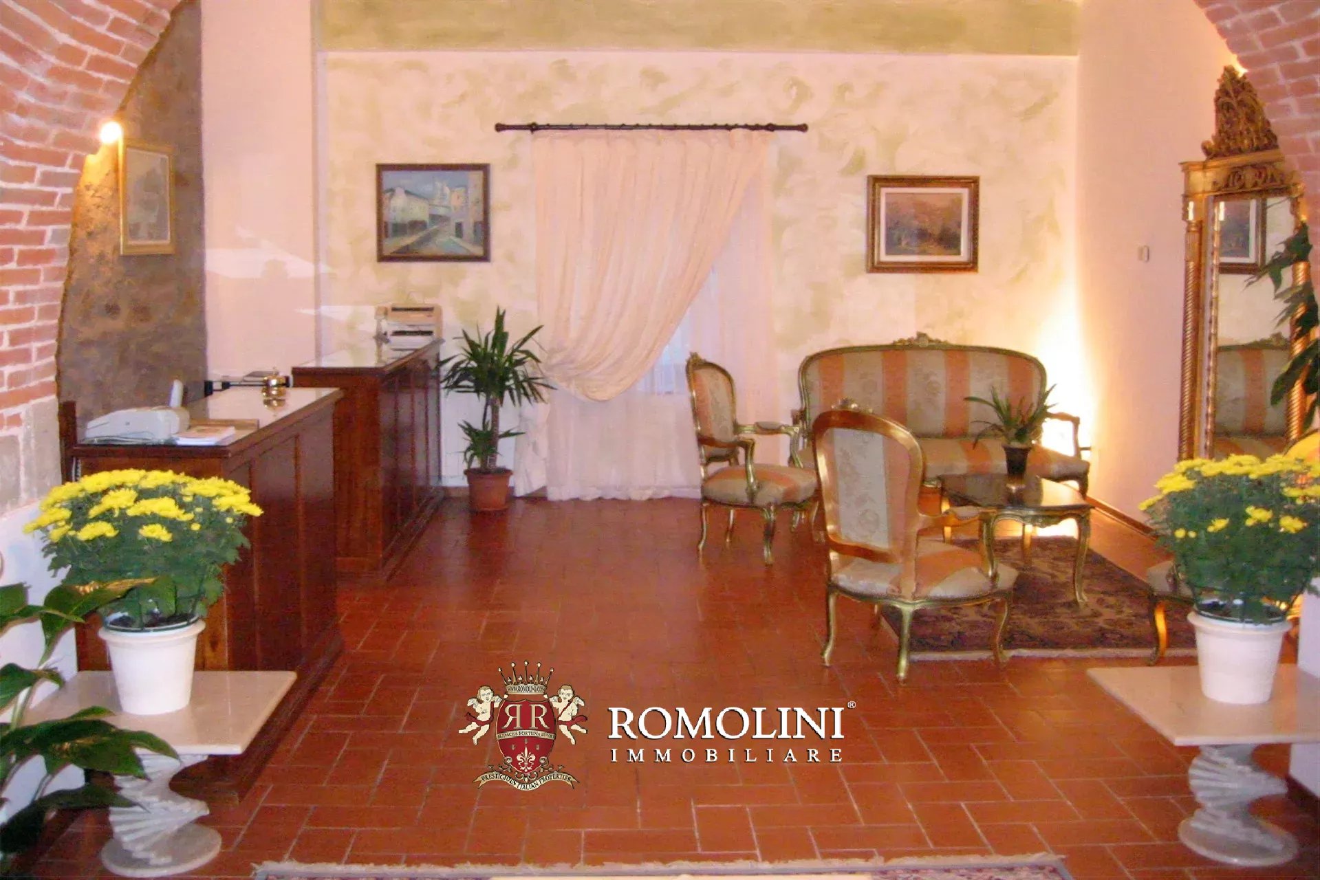 32 Bedroom Villa/Townhouse's Image 28