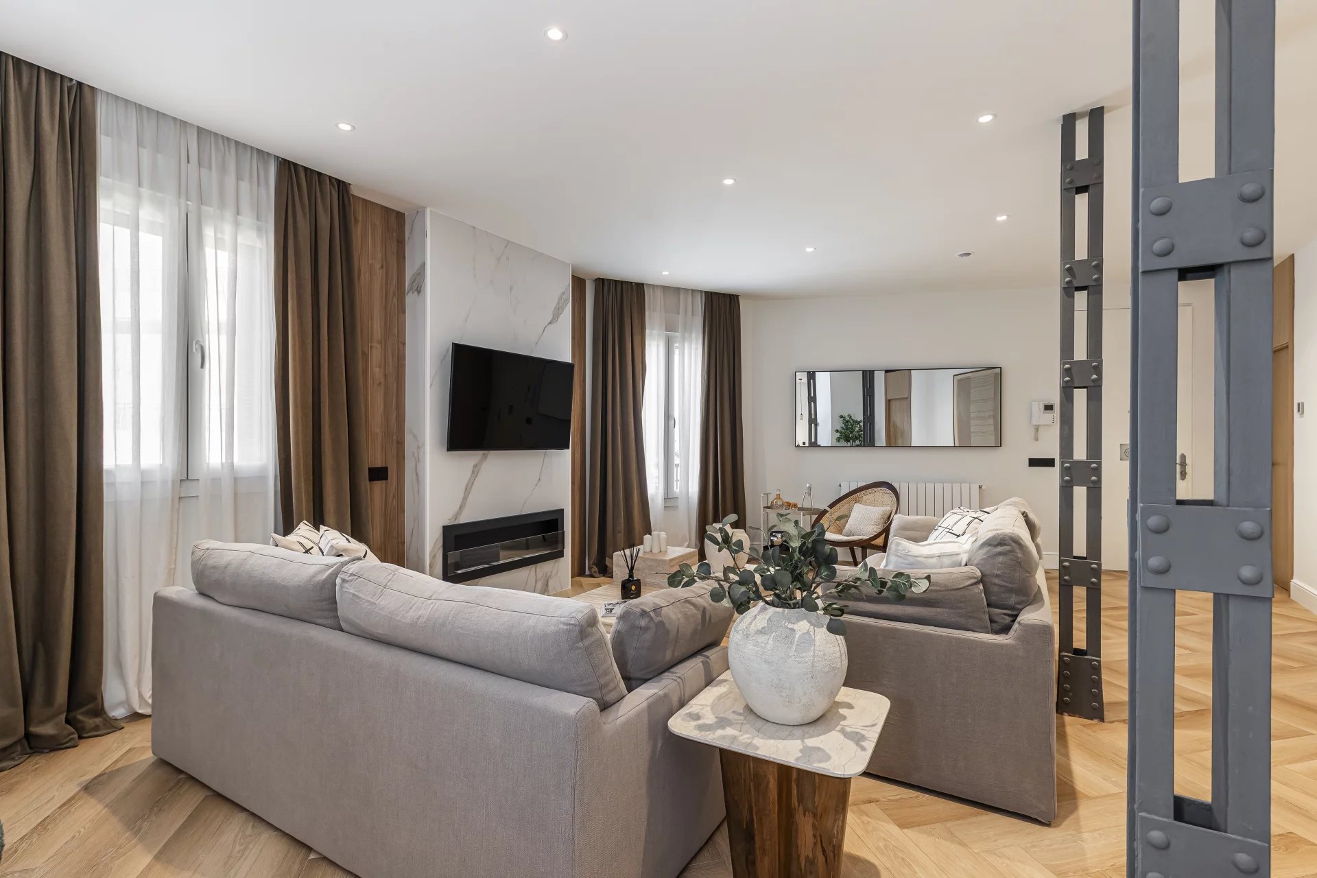 Exclusivity and light in the heart of Lista