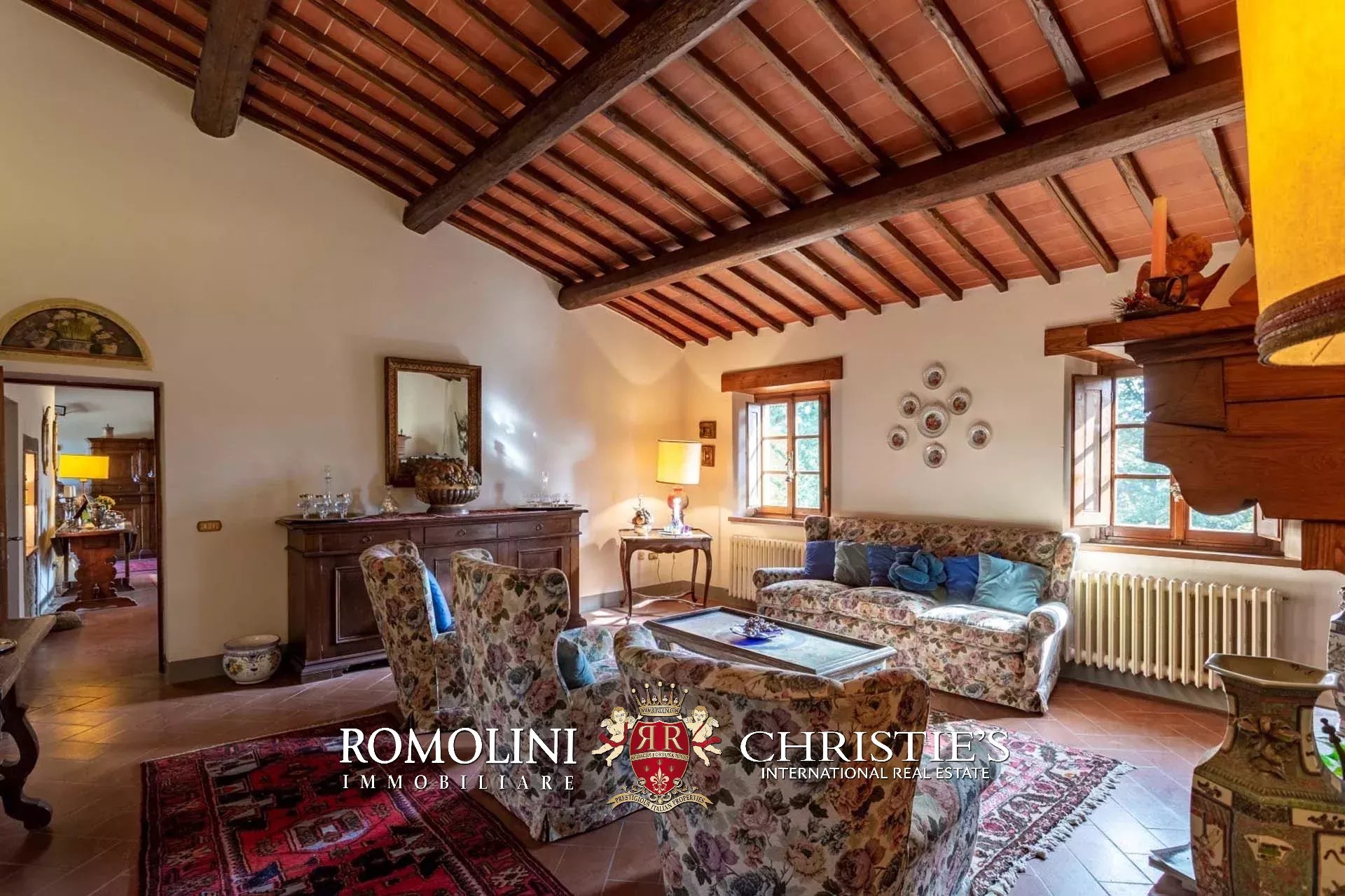 9 Bedroom Vineyard's Image 25