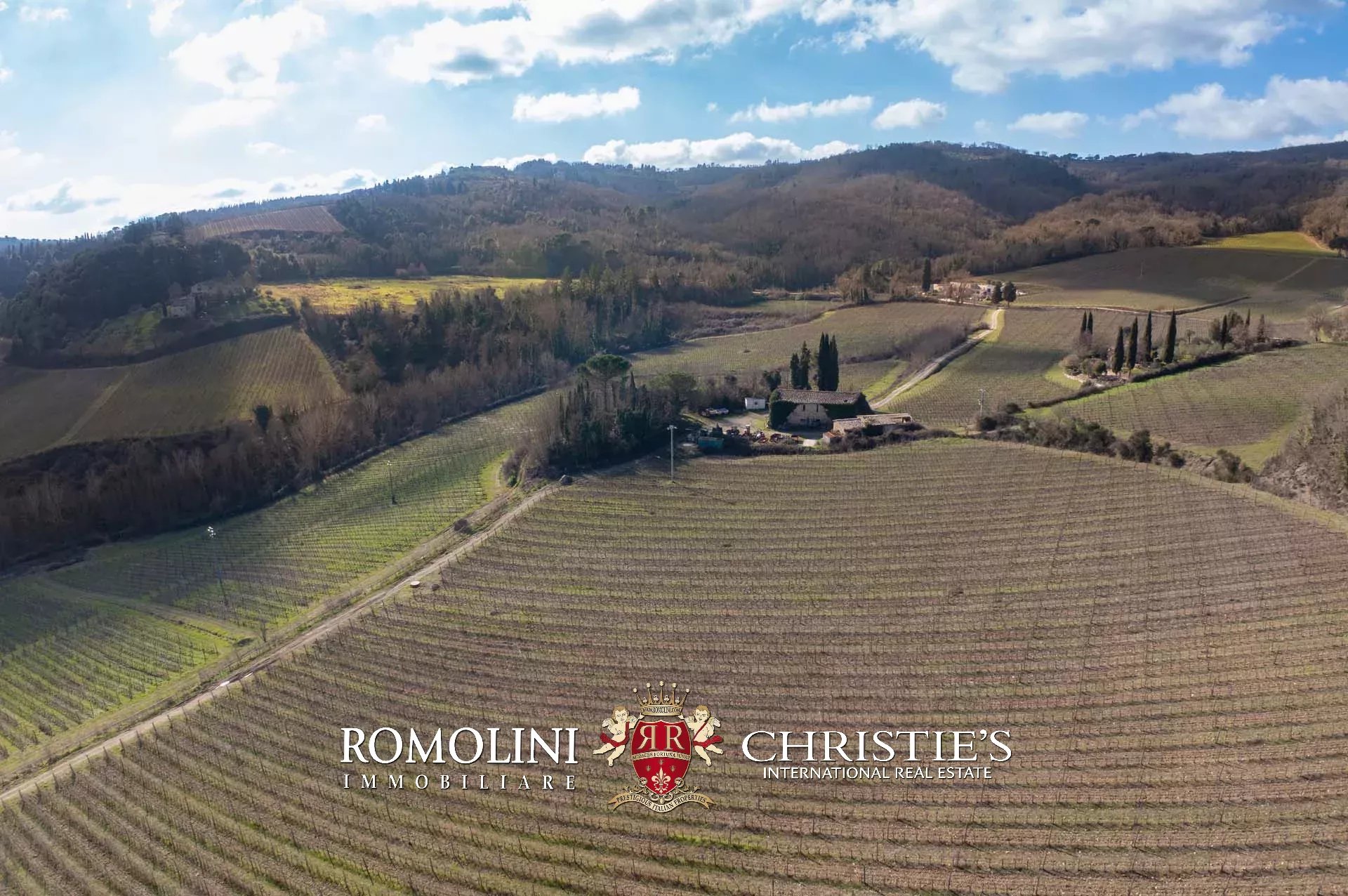 33 Bedroom Vineyard's Image 82