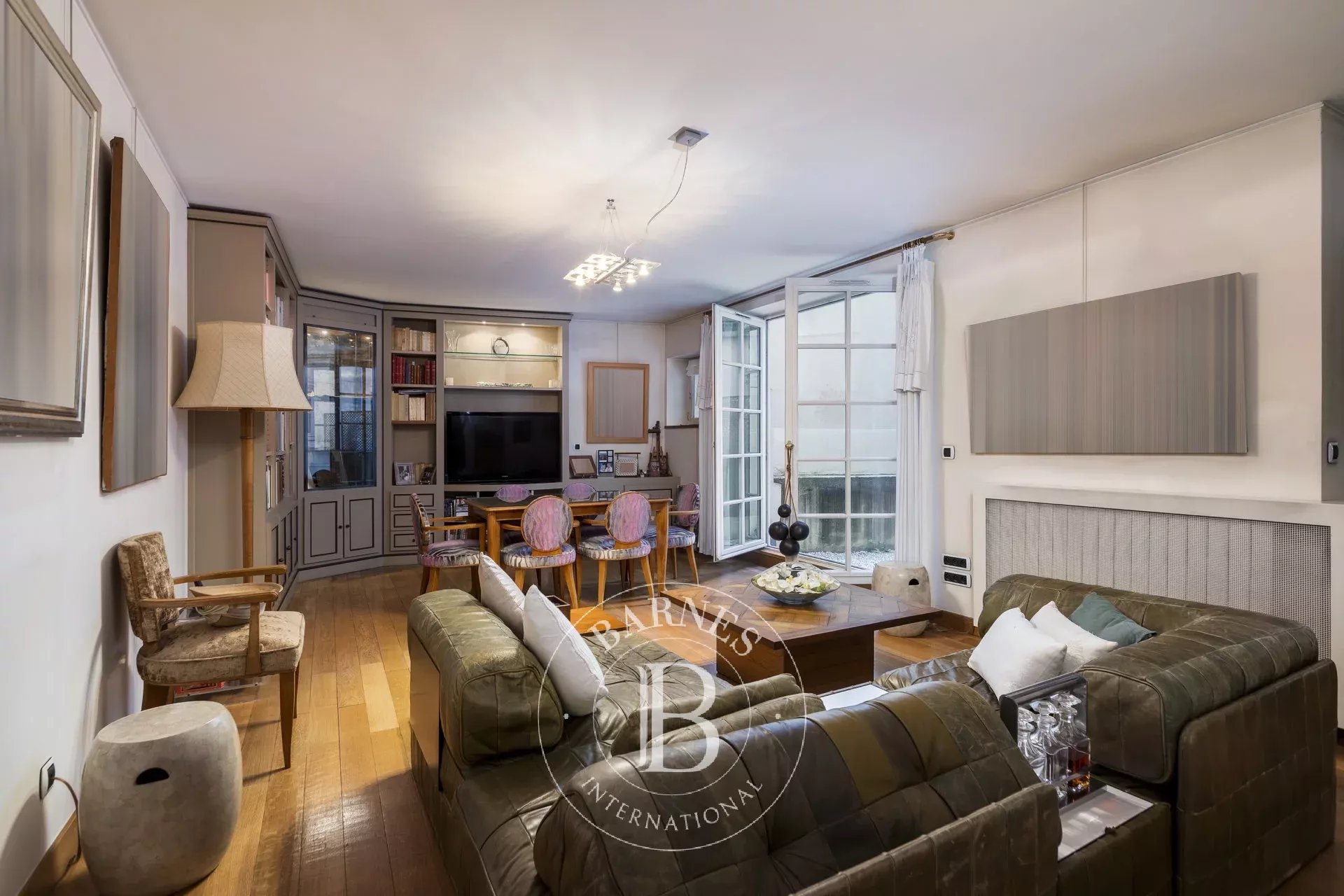 Daire Paris 8ème - picture 4