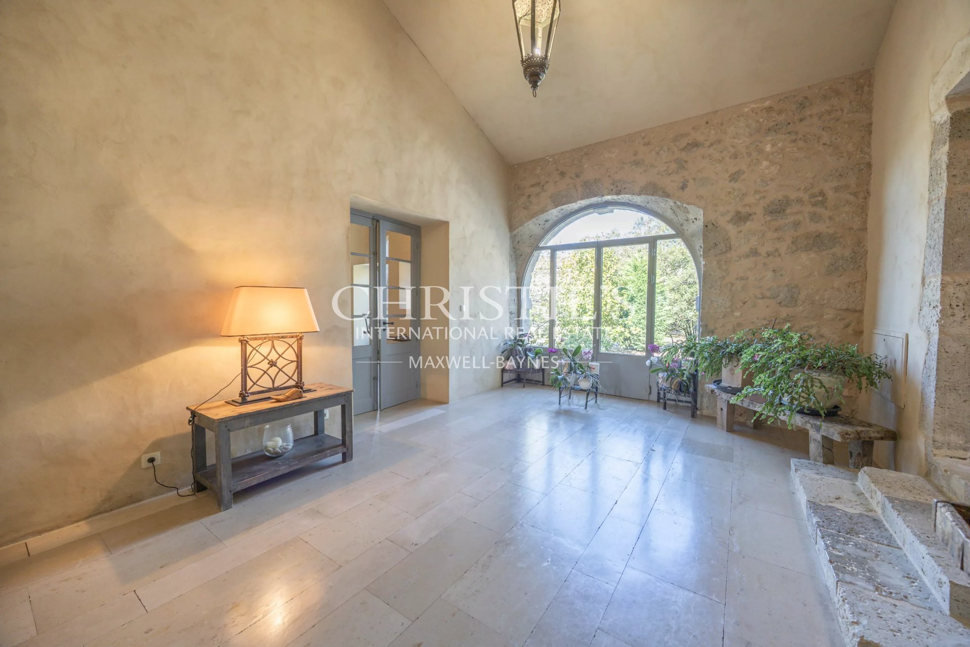 10 Bedroom Villa/Townhouse's Image 13
