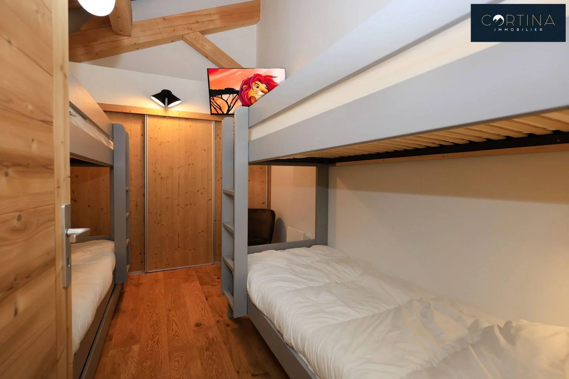 Skier 9 — Duplex pour 8 personnes
