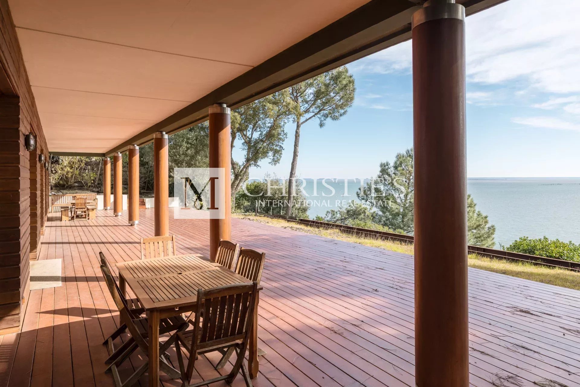 Villa en 1ère ligne au Cap Ferret