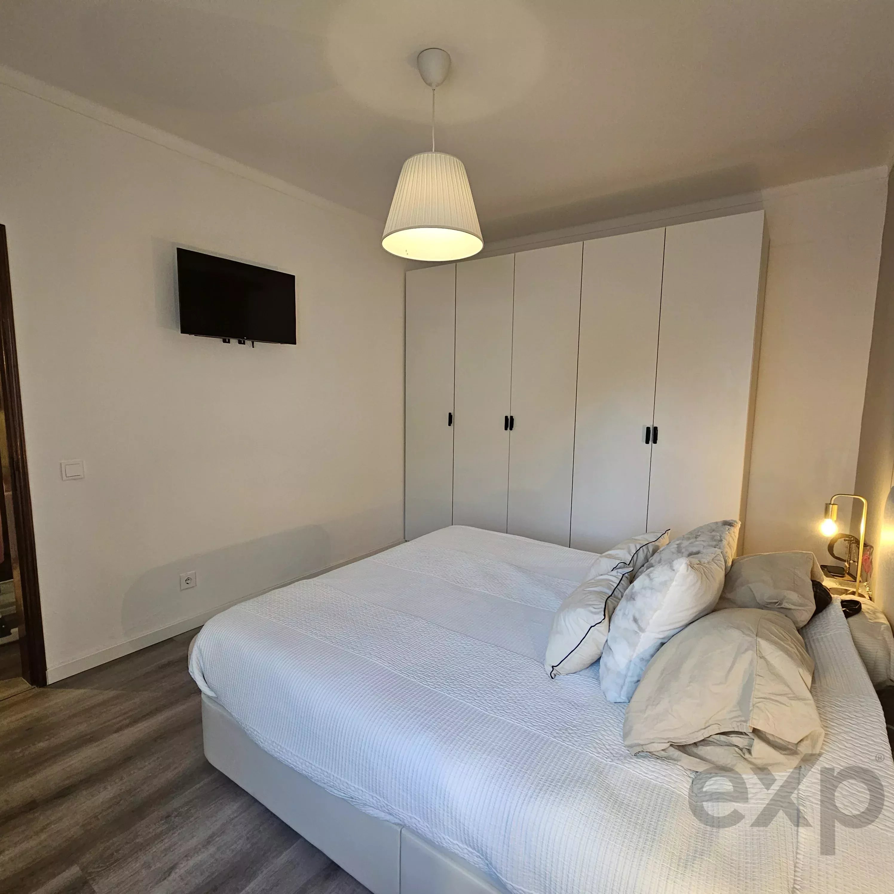 Renovated three‑bedroom apartment in Ferragudo 86881053 image 12