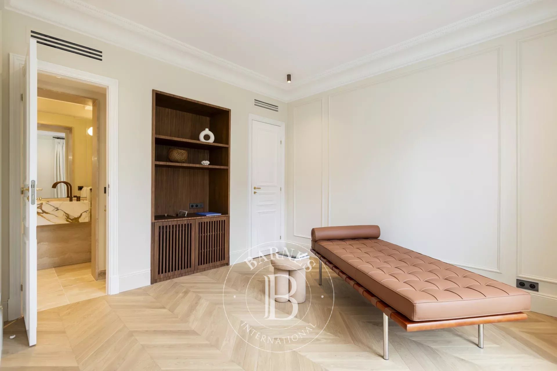 Daire Paris 7ème - picture 16