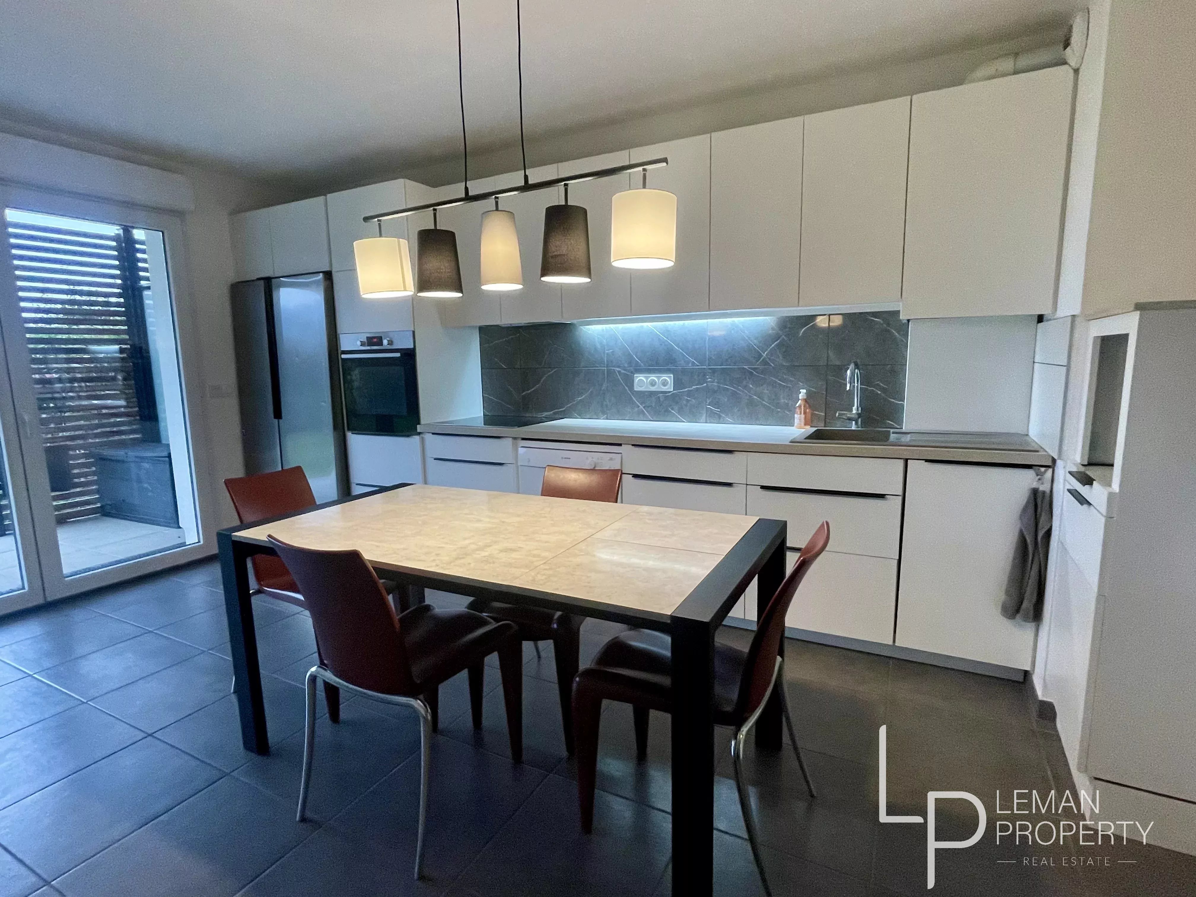 Vente de  à  au prix de 1450€