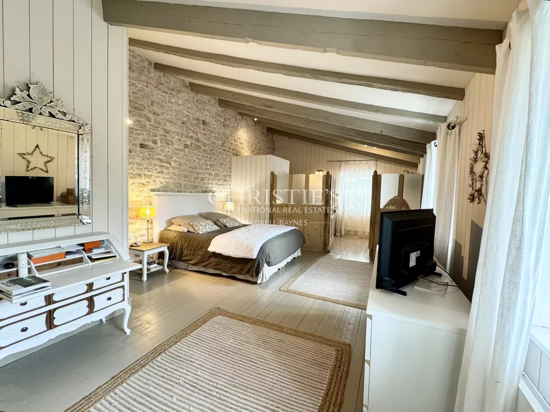 5 Bedroom Villa/Townhouse's Image 16