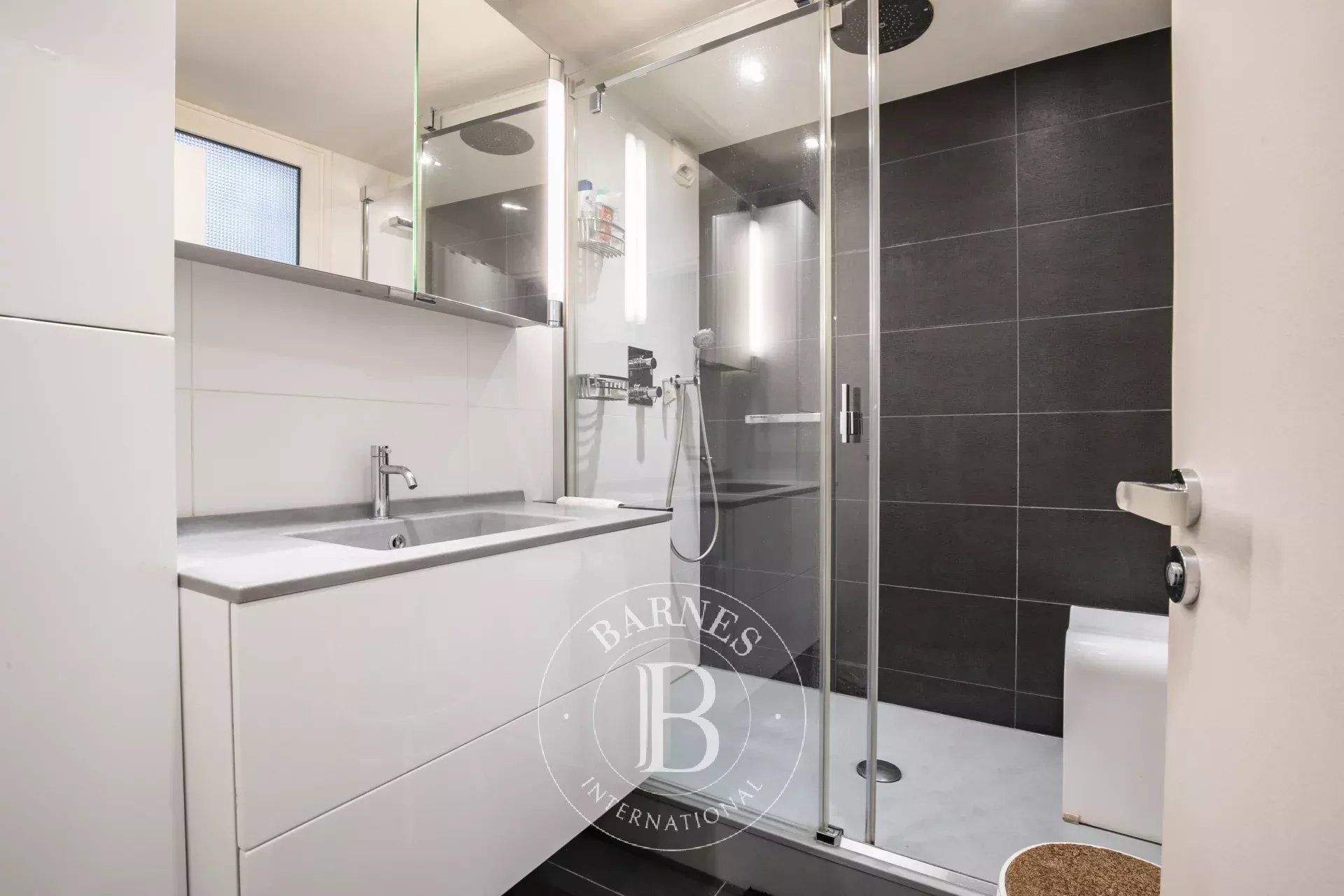Paris  - Apartment 2 Bedrooms - picture 9