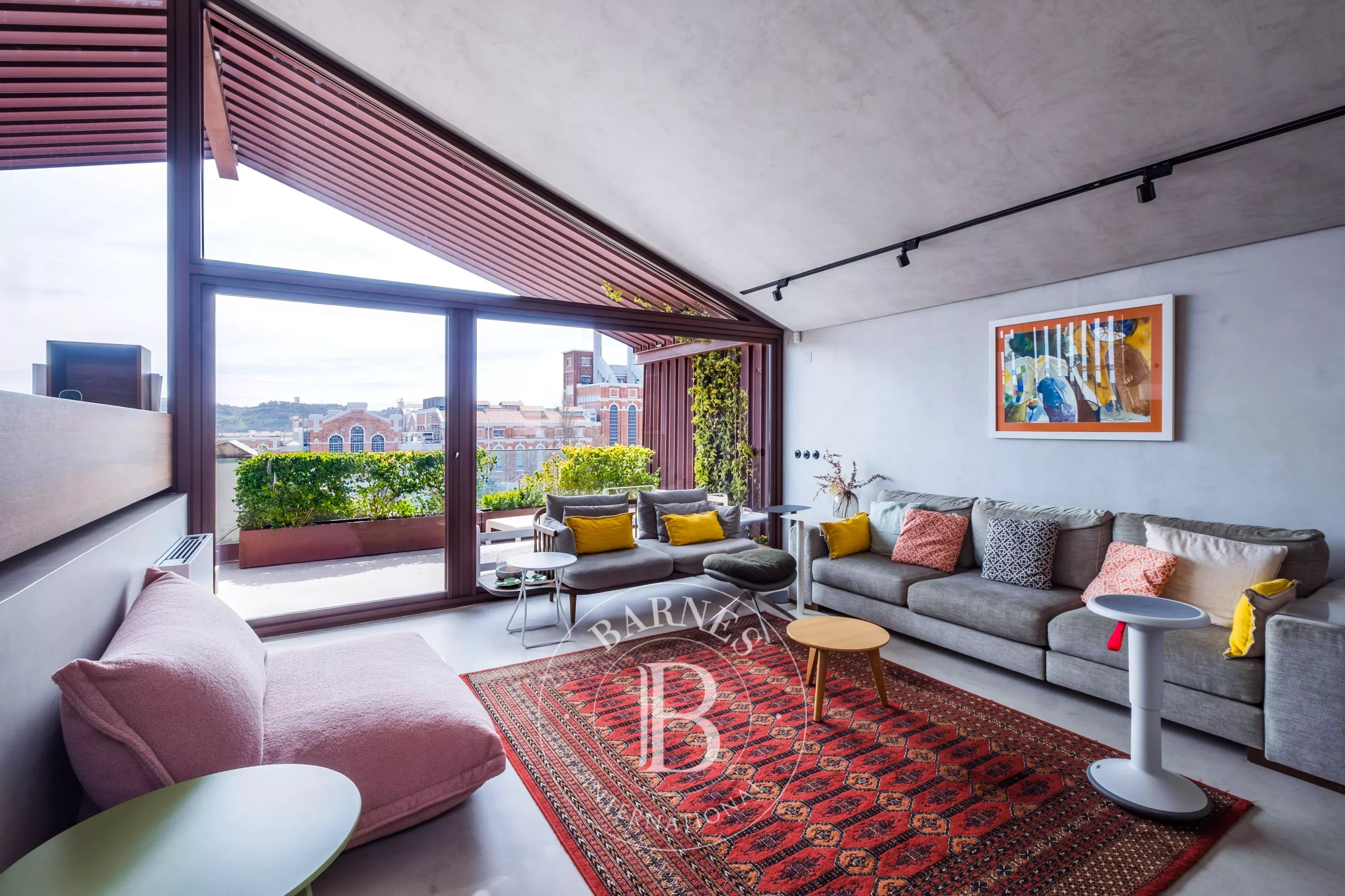 Maison contemporaine avec vue sur le fleuve