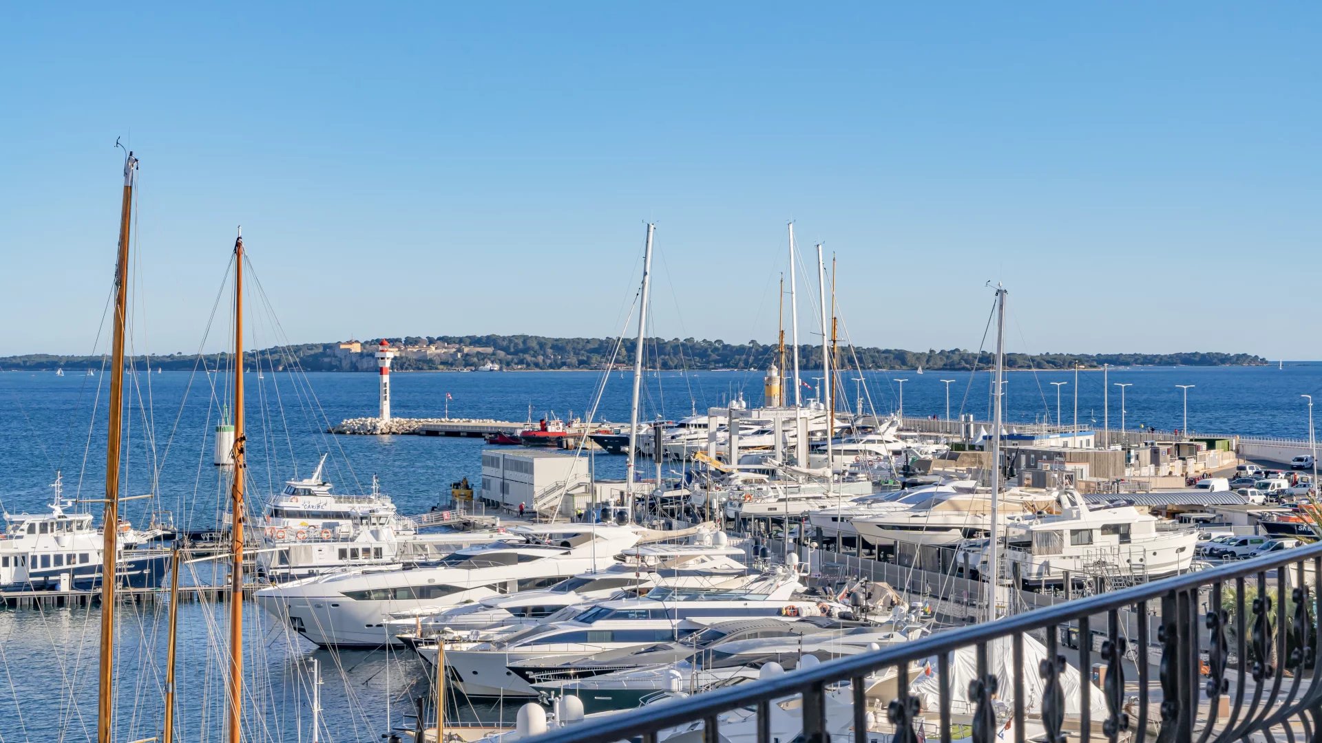 Sale Apartment Cannes Suquet