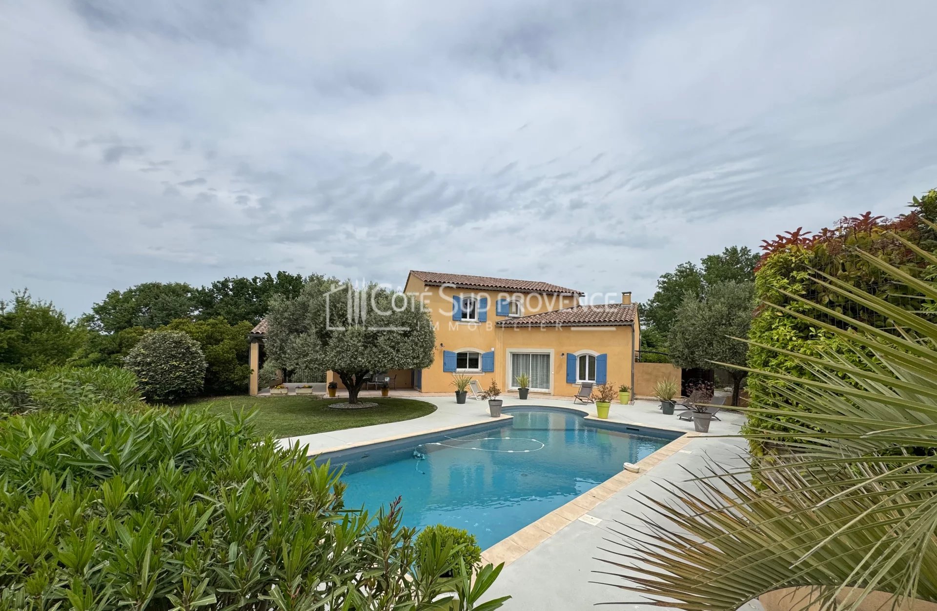 Agence immobilière de 