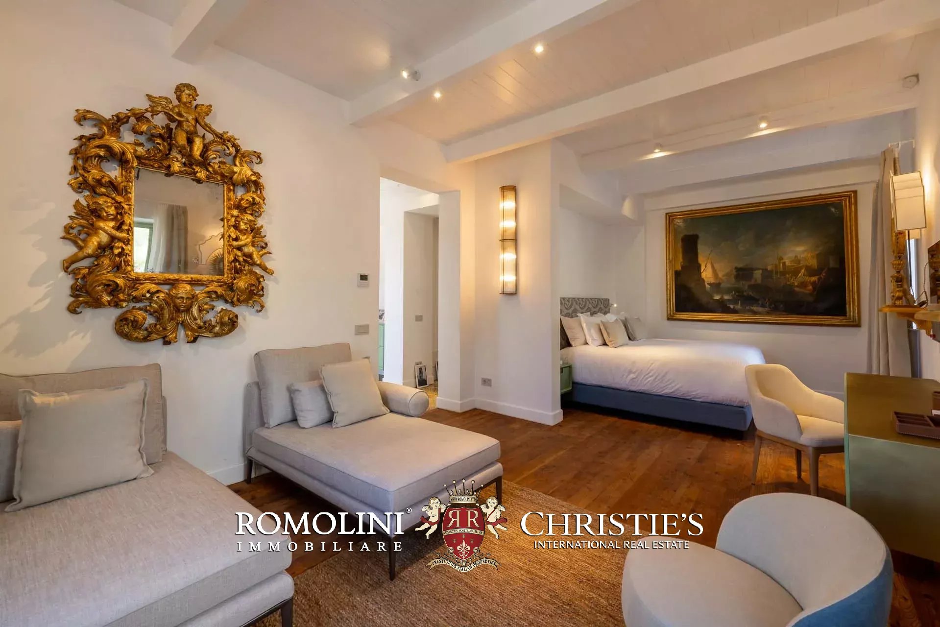 8 Bedroom Villa/Townhouse's Image 131