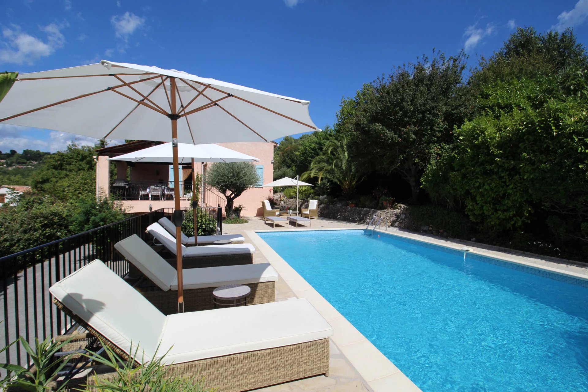 Charming villa with exceptional view - Montauroux Charming villa with exceptional view - Montauroux