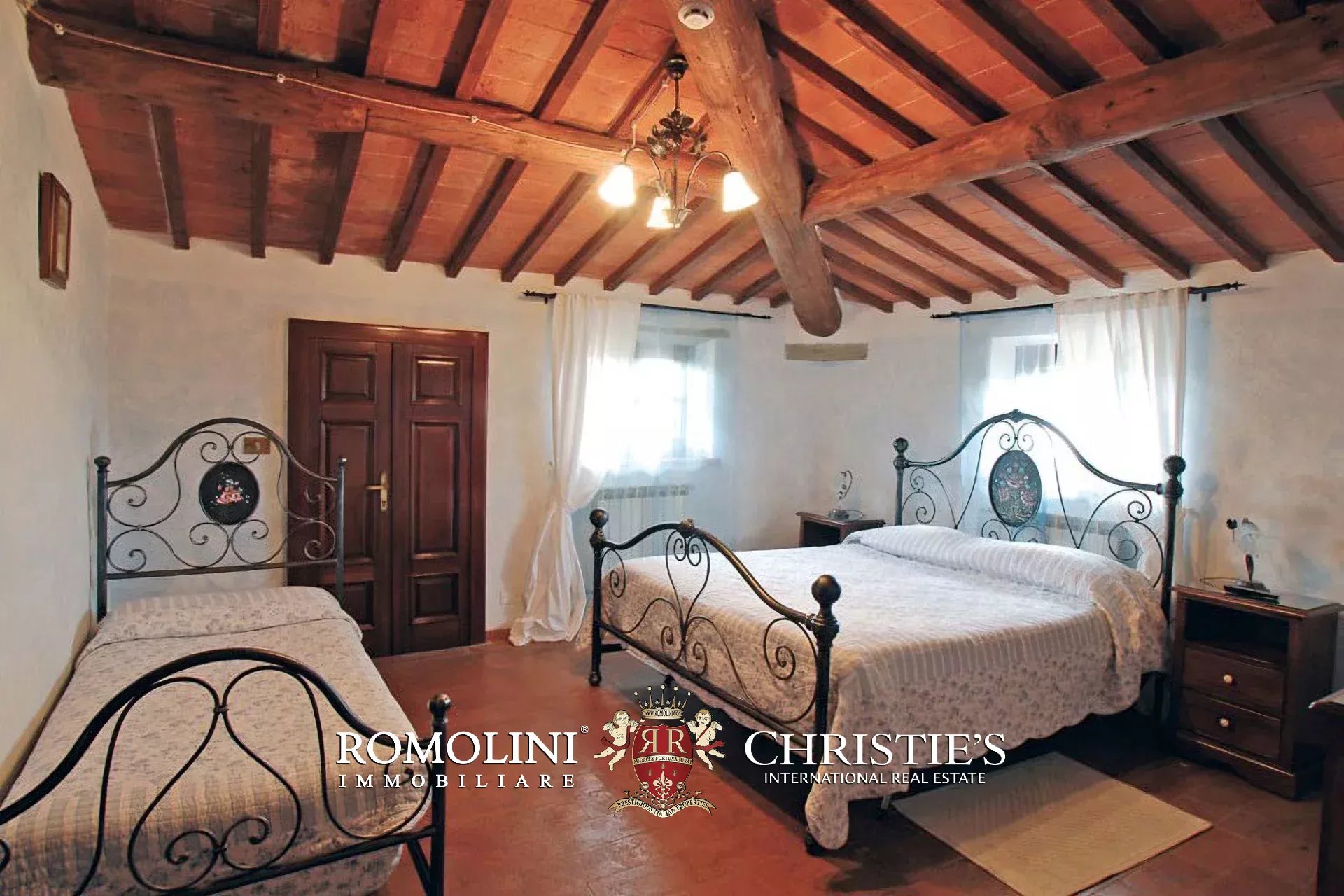 32 Bedroom Villa/Townhouse's Image 35