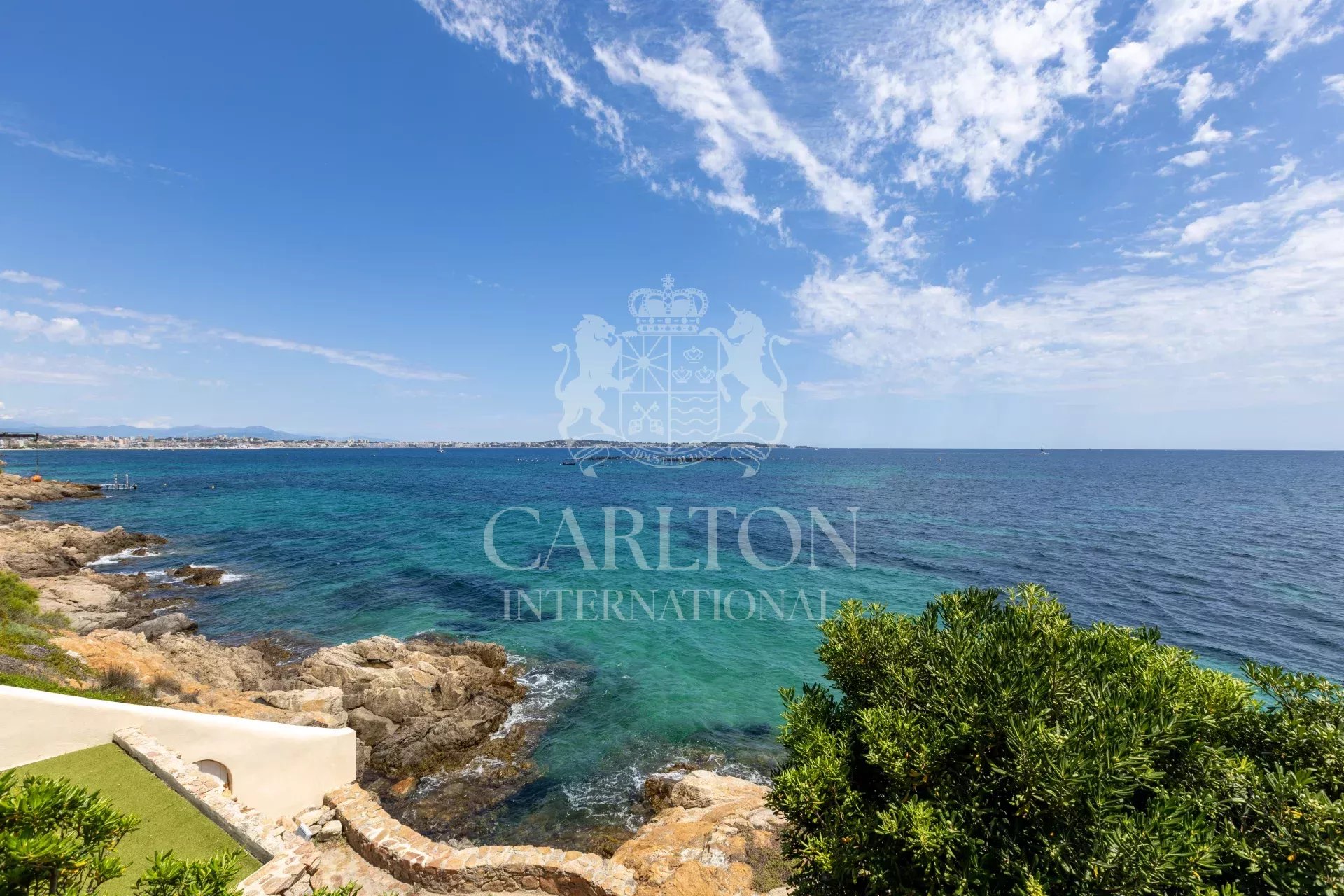 Cannes – Superb 6-bedroom villa