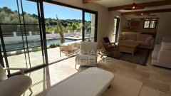 Panoramic View over the Village of Saint-Paul-de-Vence — photo 6 of 7