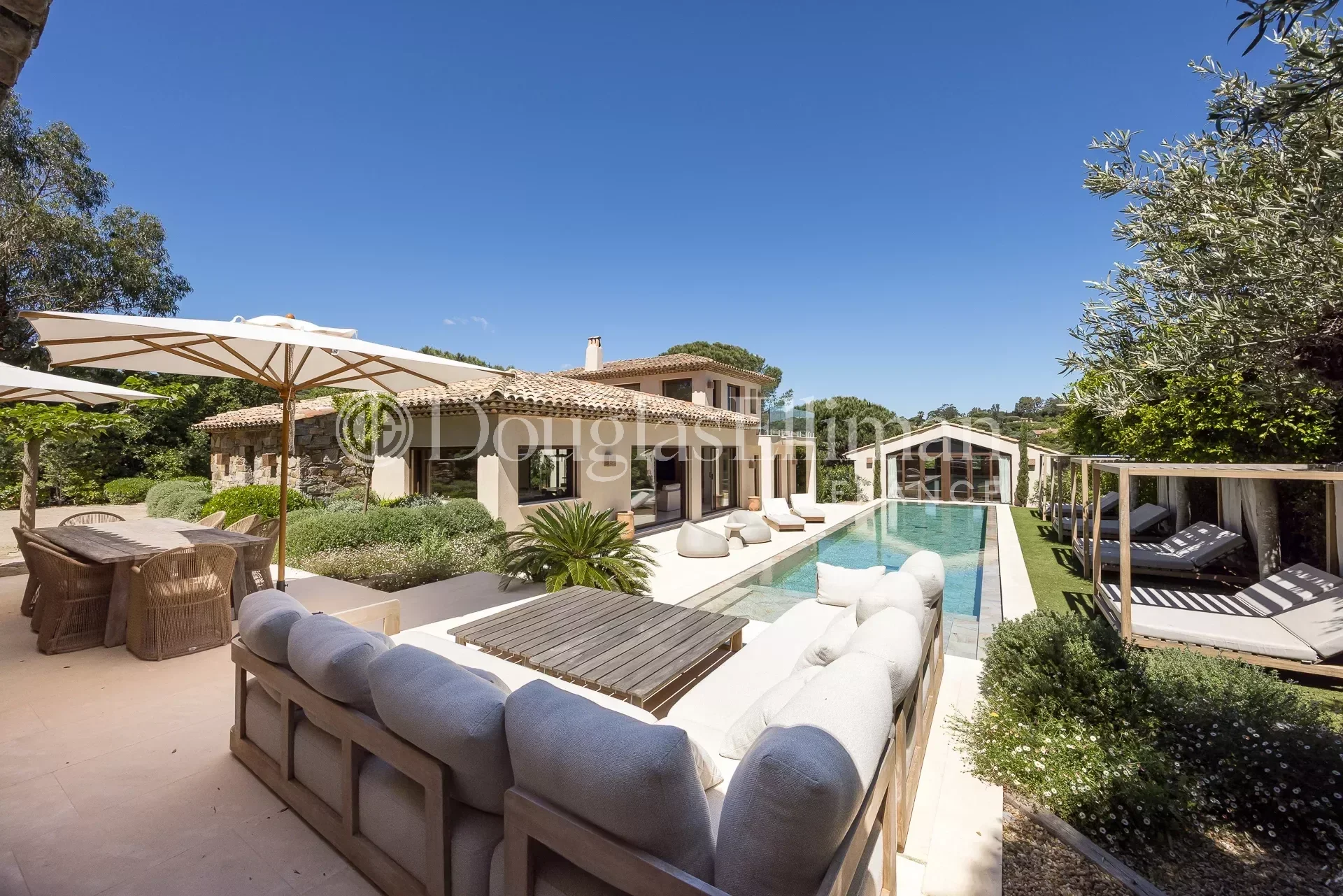 SAINT-TROPEZ : Nouvelle Villa avec Piscine et 7 Chambres à Ramatuelle - Image nᵒ2