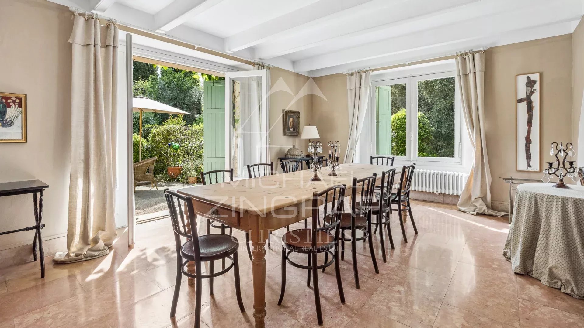 6 Bedroom Villa/Townhouse's Image 5