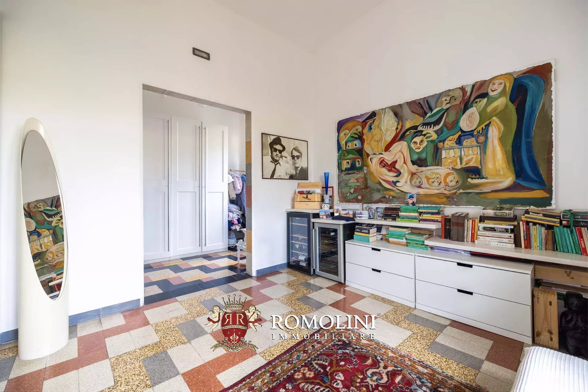 6 Bedroom Villa/Townhouse's Image 35