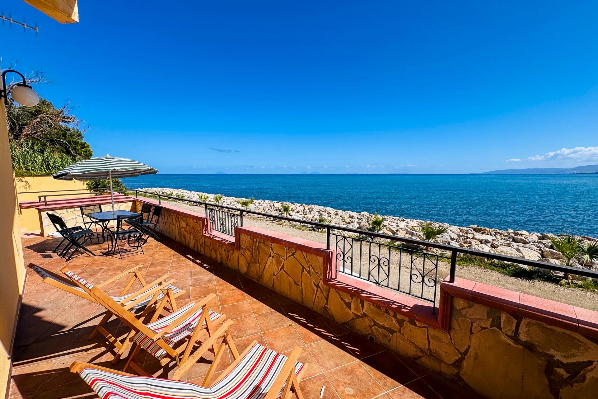 Apartment in Marina di Caronia - view 1