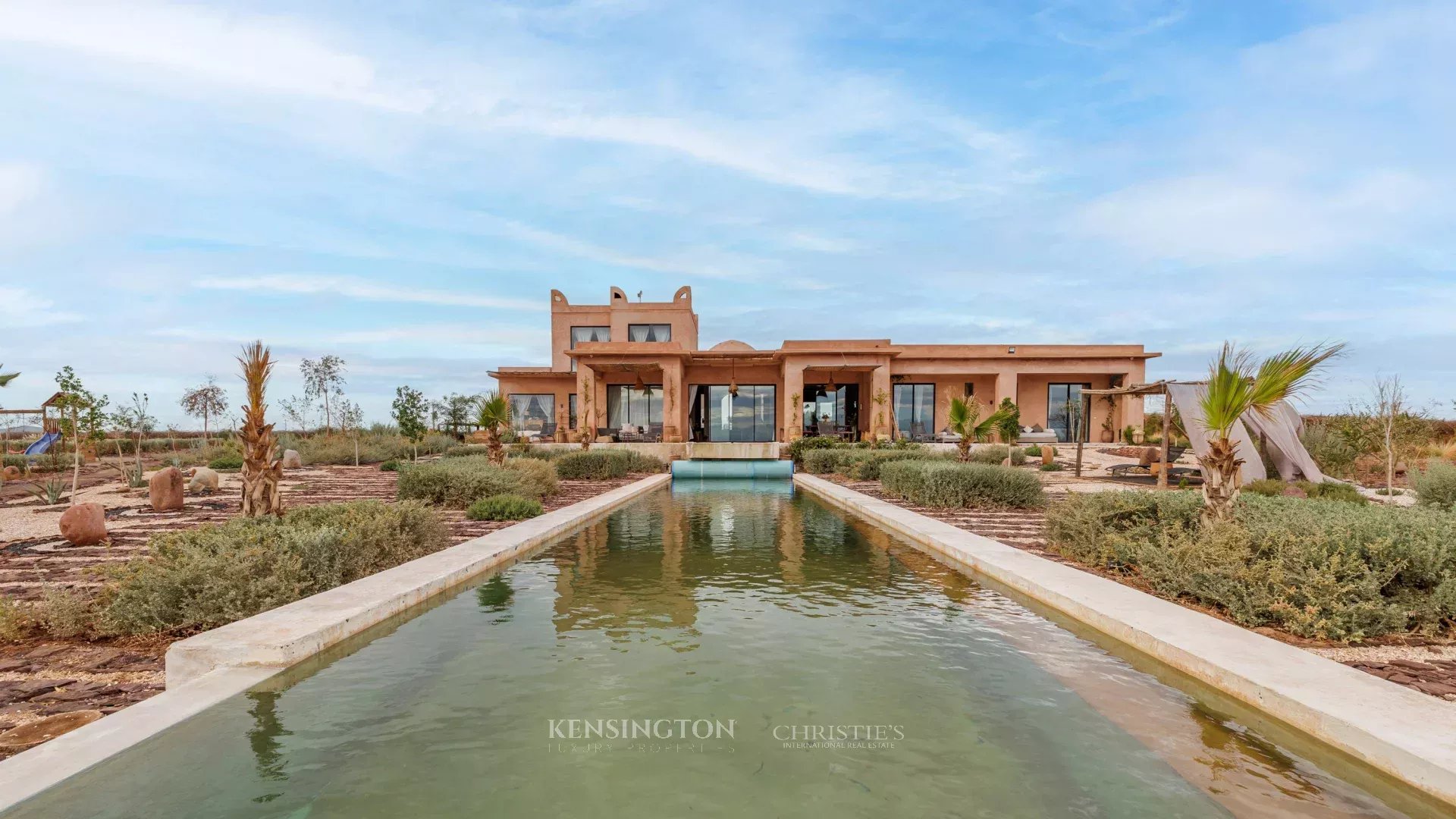 5 Bedroom Villa/Townhouse's Image 32