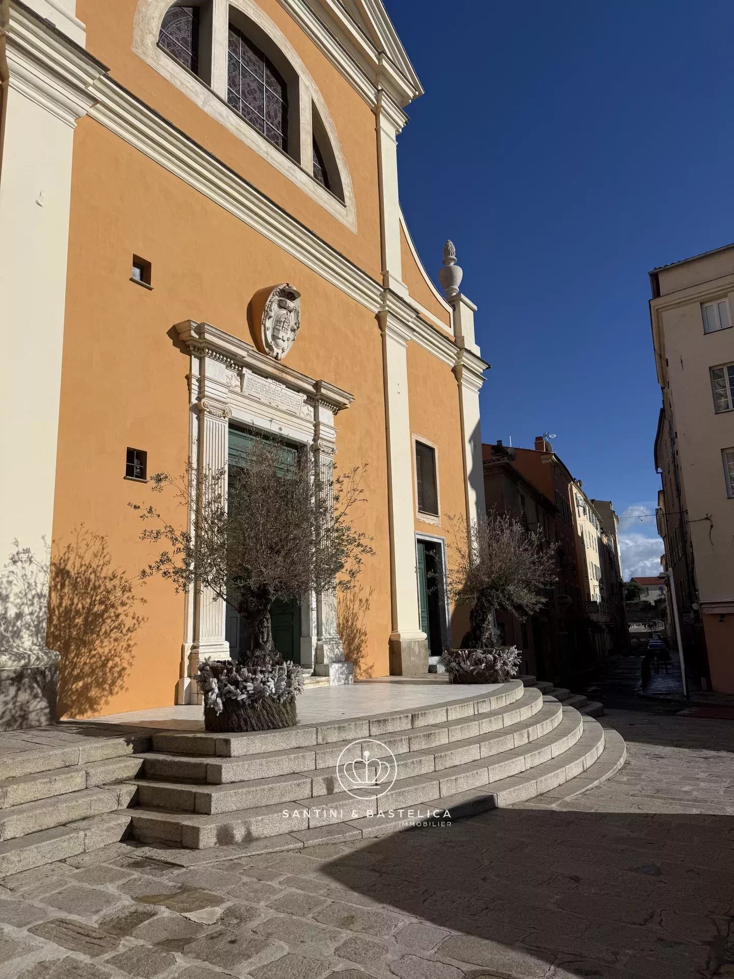 Agence immobilière de 