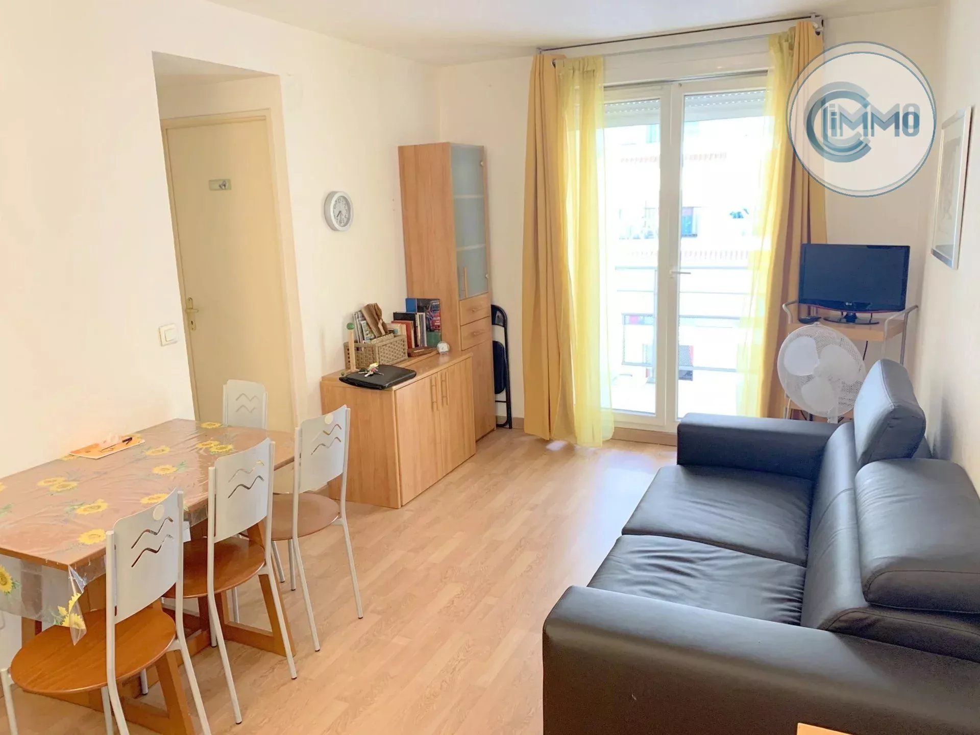 Location étudiante – Beau 2 pièces proche faculté de droit, Rue de France