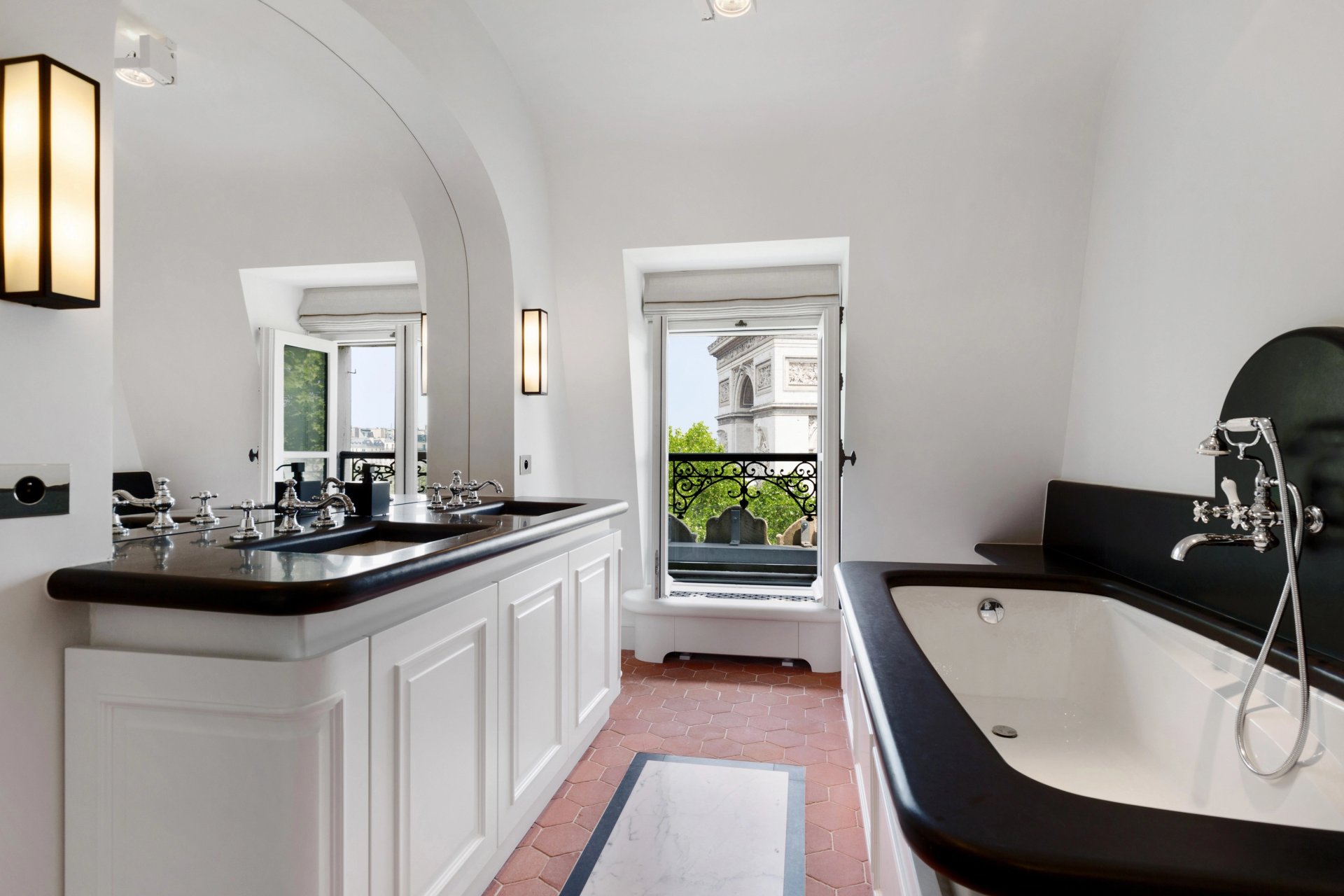 7 Bedroom Apartment/Flat's Image 13