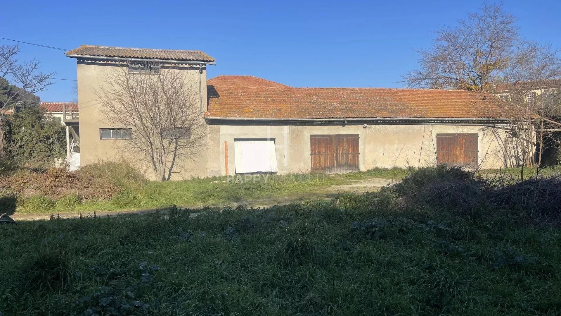 Sale Hangar - Arles